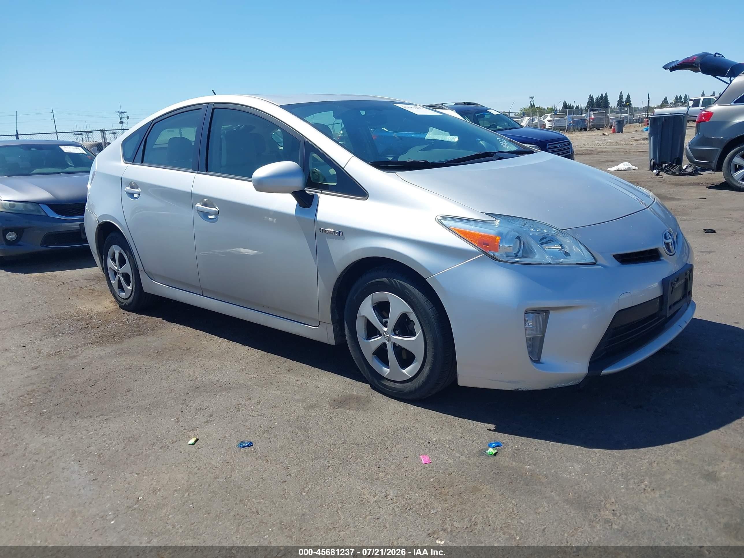 2014 Toyota Prius Two Gray vin: JTDKN3DU5E1820049