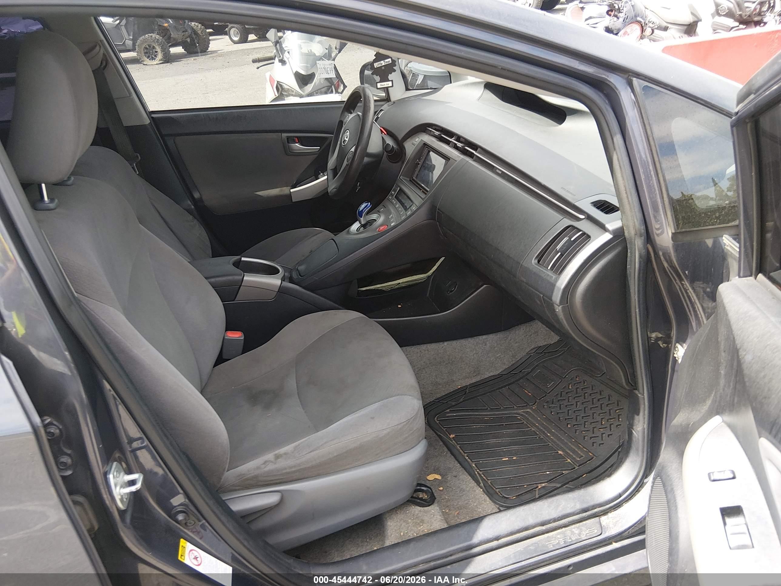 2015 Toyota Prius Two Blue vin: JTDKN3DU5F0400461