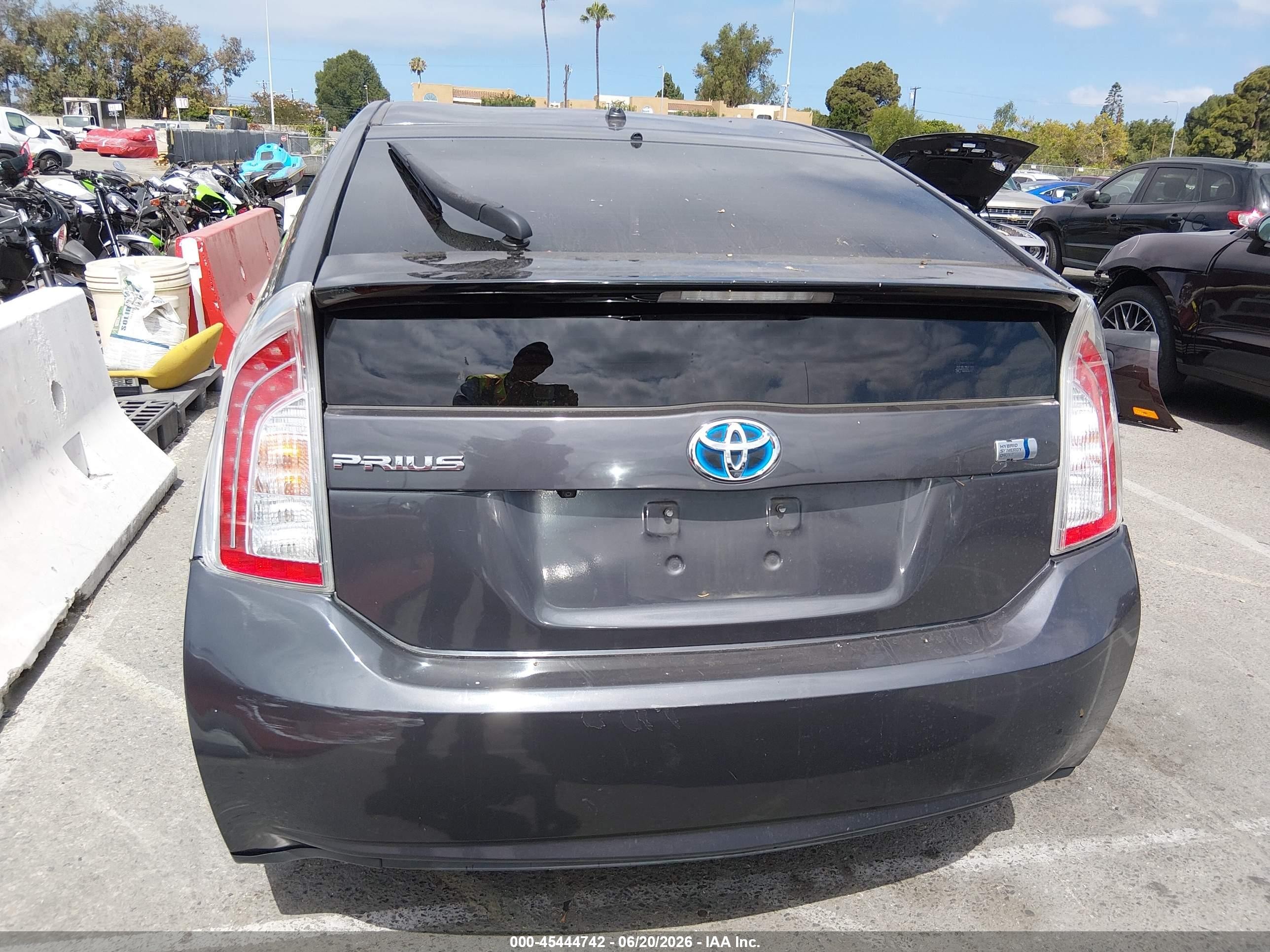2015 Toyota Prius Two Blue vin: JTDKN3DU5F0400461
