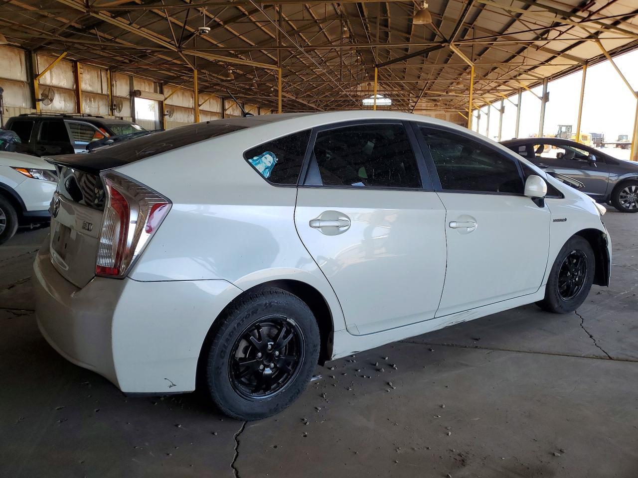 2015 Toyota Prius Two Белый vin: JTDKN3DU5F0417471