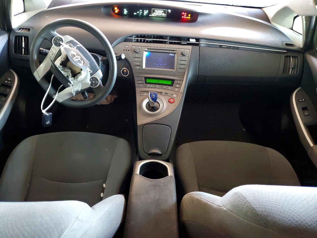 2015 Toyota Prius Two Белый vin: JTDKN3DU5F0417471