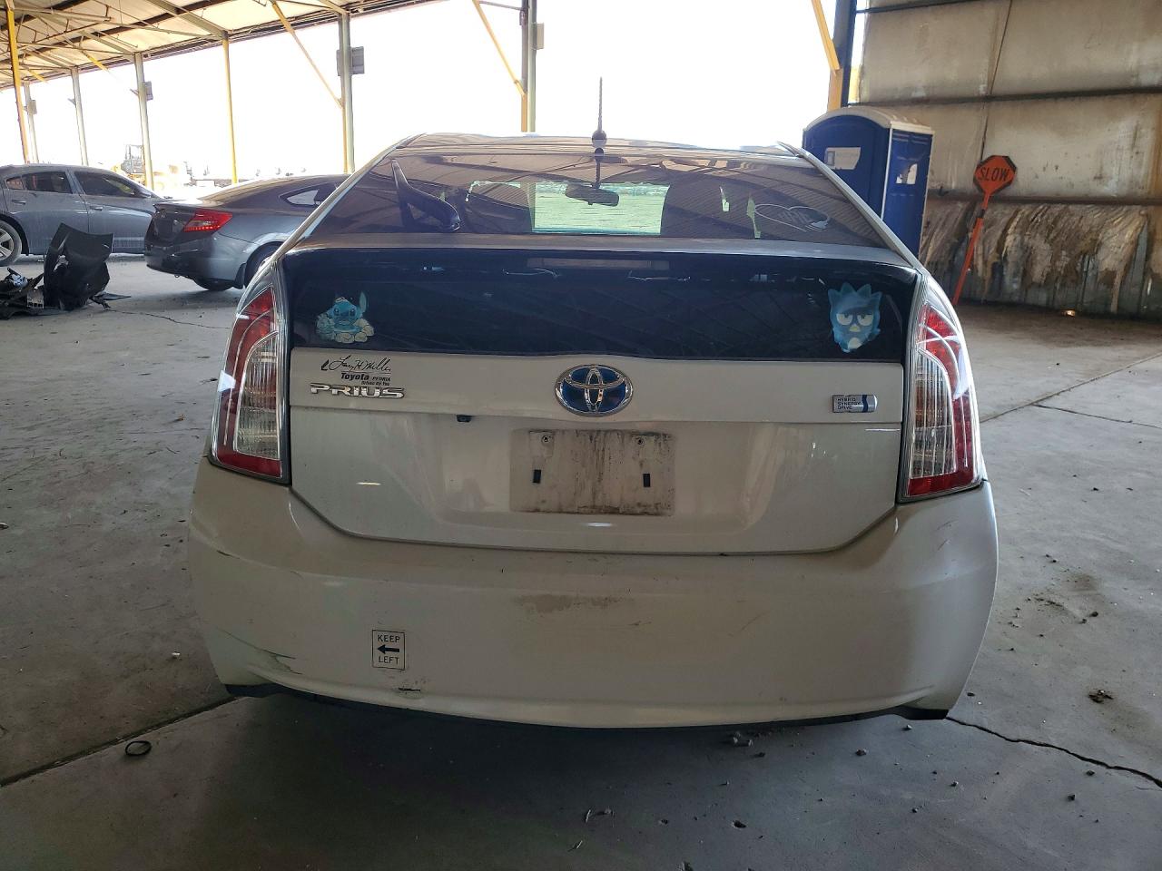 2015 Toyota Prius Two Белый vin: JTDKN3DU5F0417471