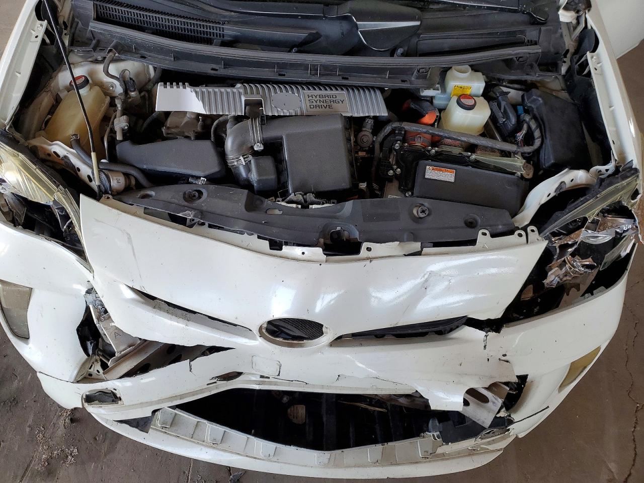 2015 Toyota Prius Two Белый vin: JTDKN3DU5F0417471
