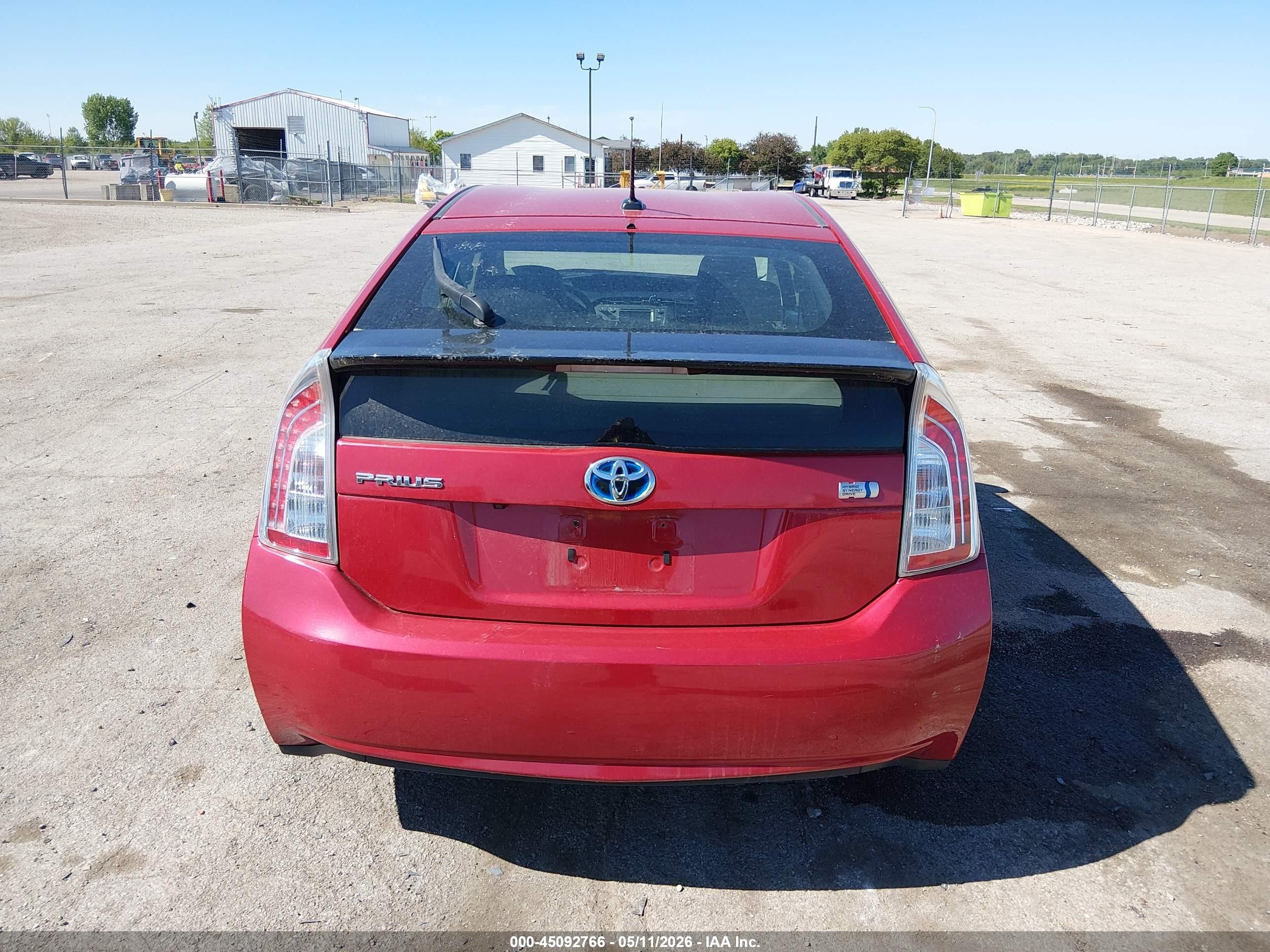 2015 Toyota Prius Three Red vin: JTDKN3DU5F0419124
