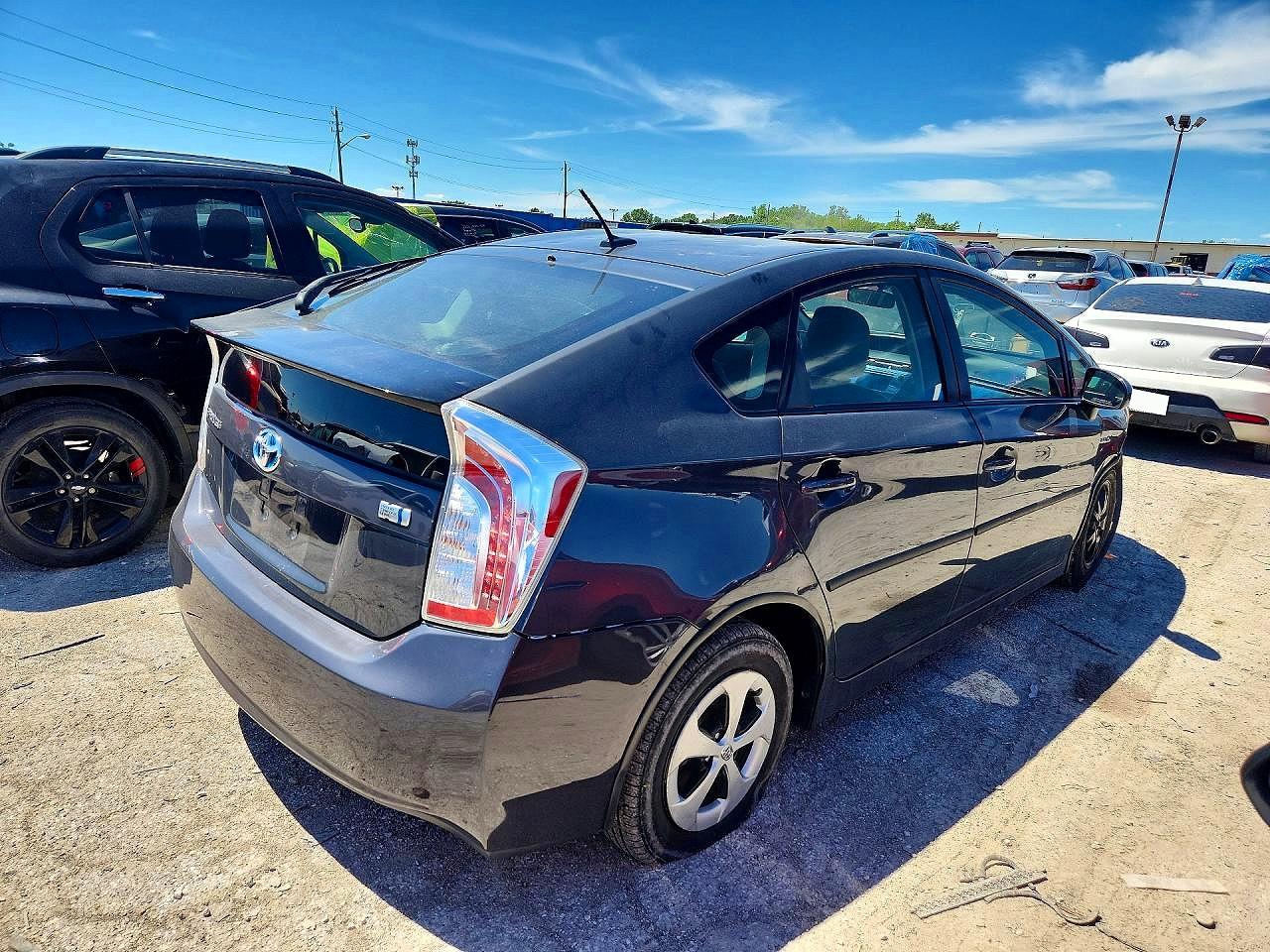 2015 Toyota Prius Three Gray vin: JTDKN3DU5F0433864