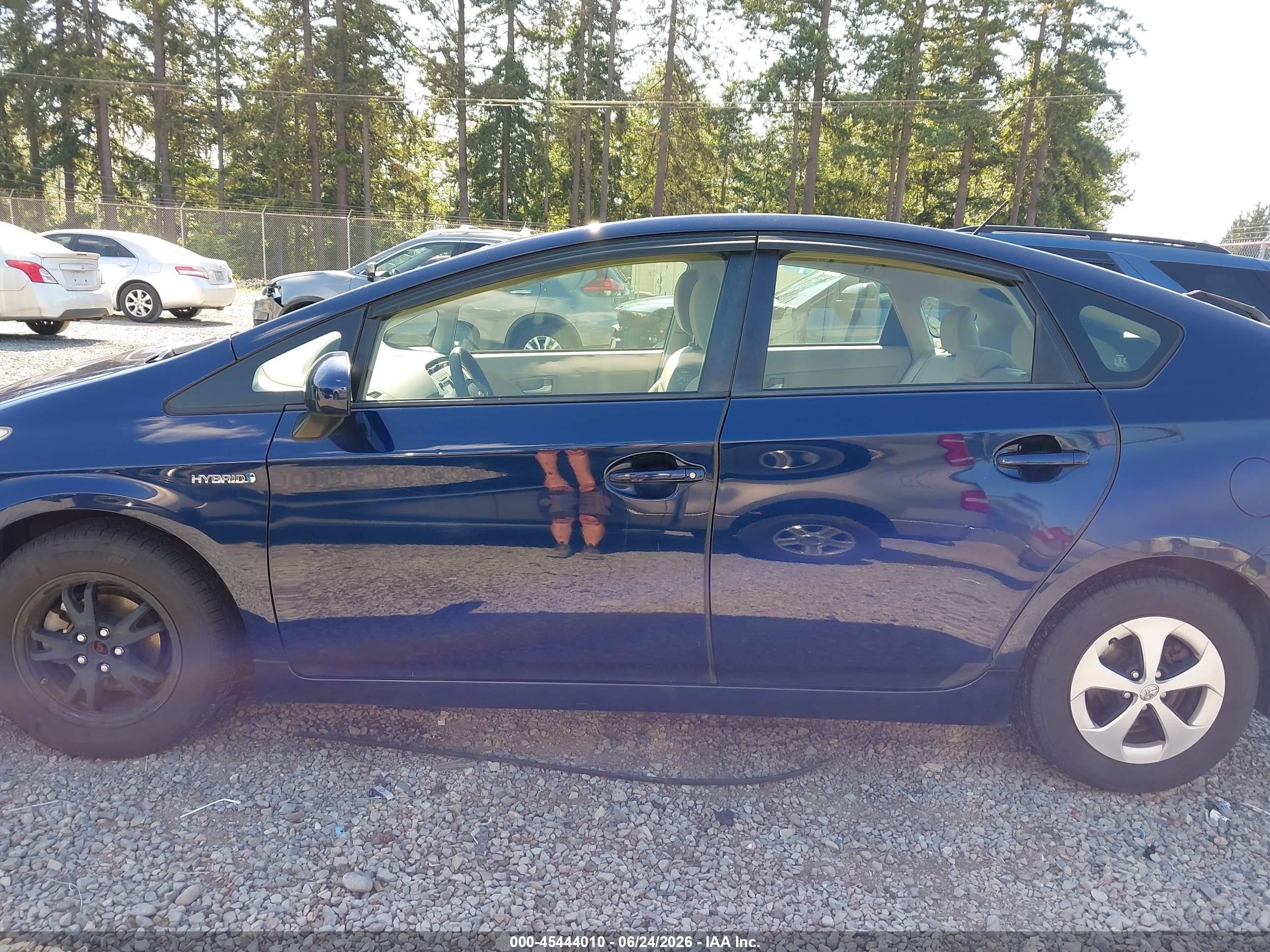 2015 Toyota Prius Two Синий vin: JTDKN3DU5F0441253