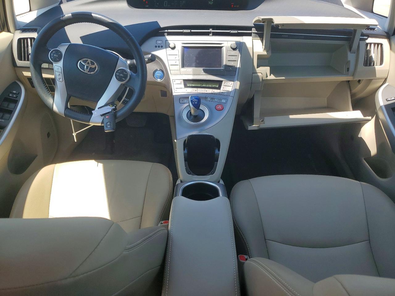 2015 Toyota Prius Four Red vin: JTDKN3DU5F0468629