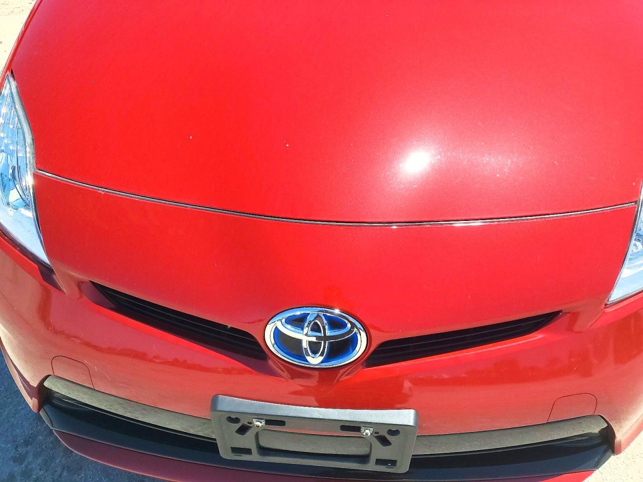 2015 Toyota Prius Four Red vin: JTDKN3DU5F0468629