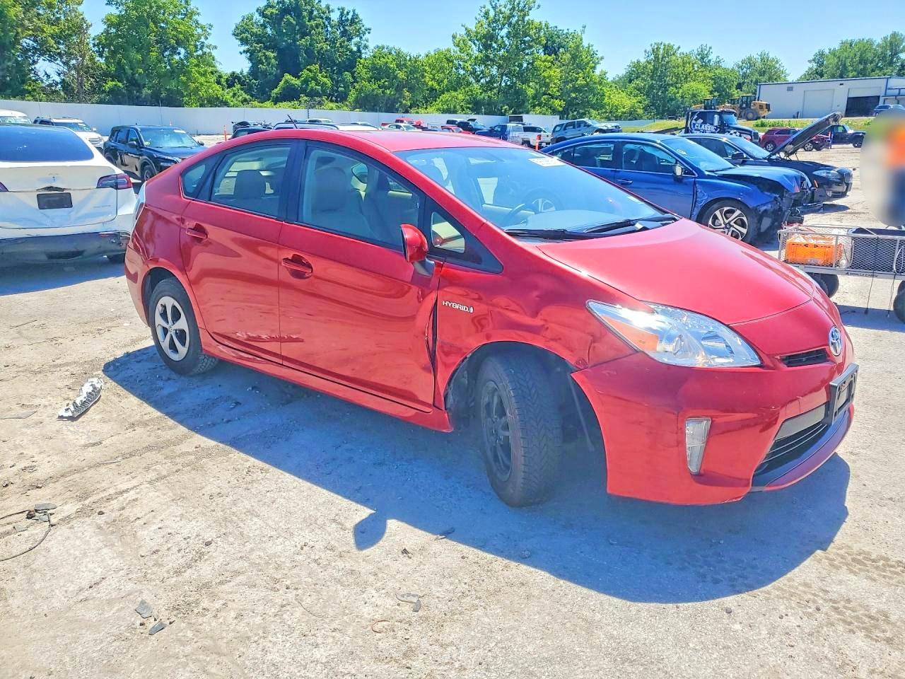 2015 Toyota Prius Four Red vin: JTDKN3DU5F0468629