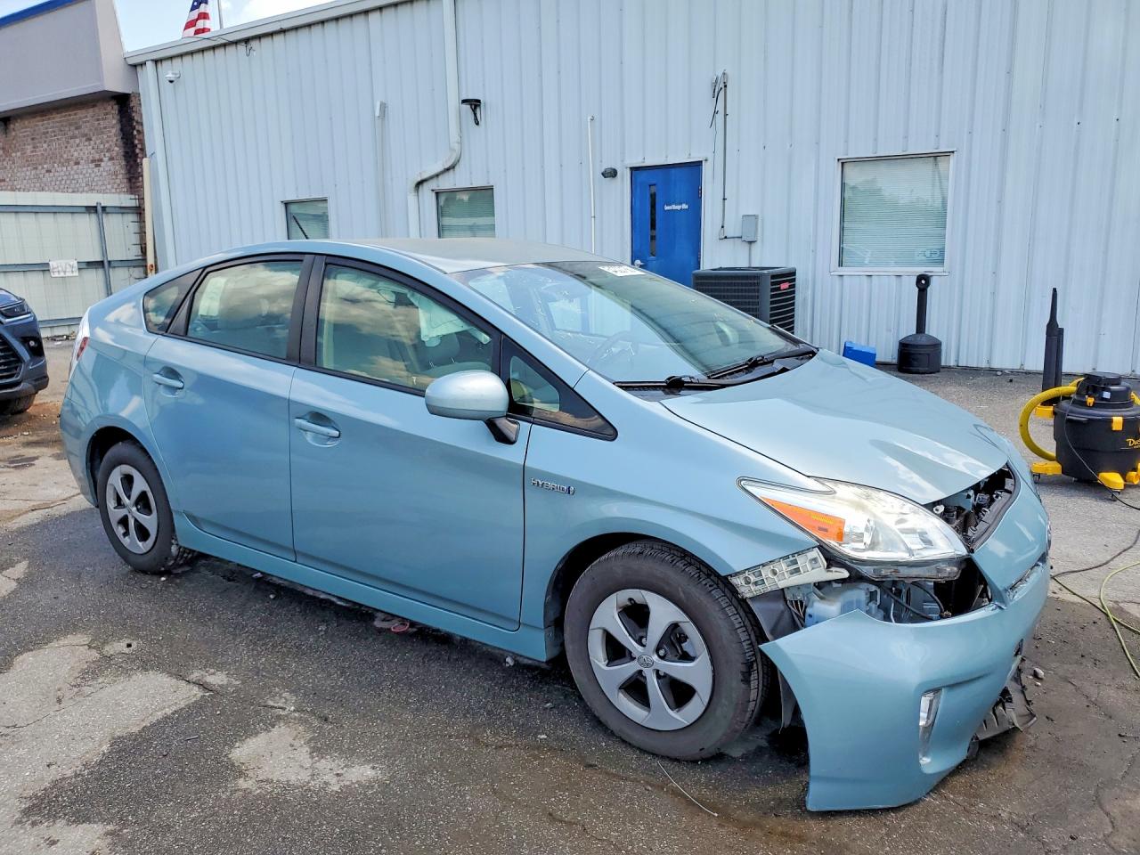 2015 Toyota Prius Two Turquoise vin: JTDKN3DU5F1905328