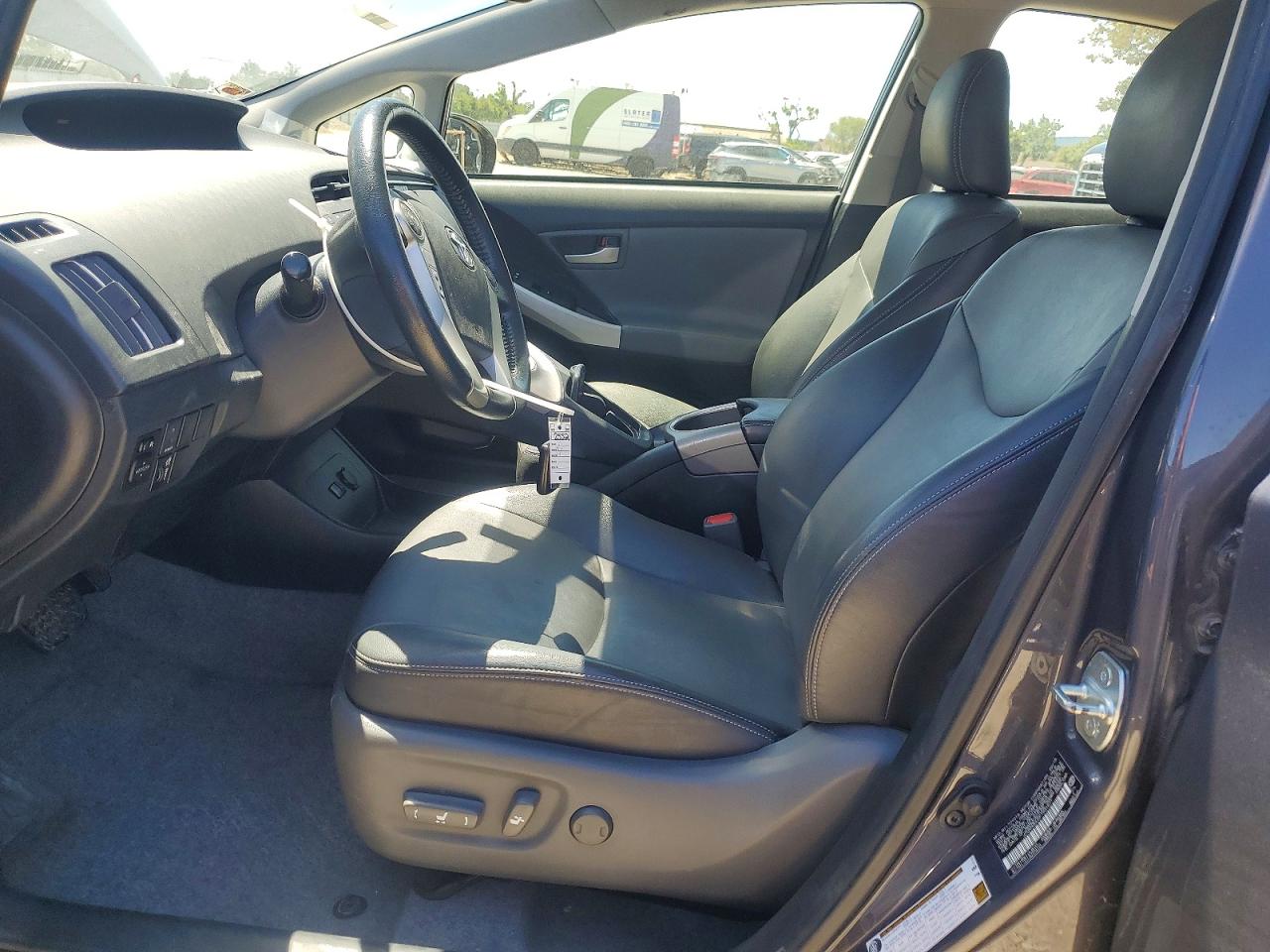 2015 Toyota Prius Four Gray vin: JTDKN3DU5F1931671