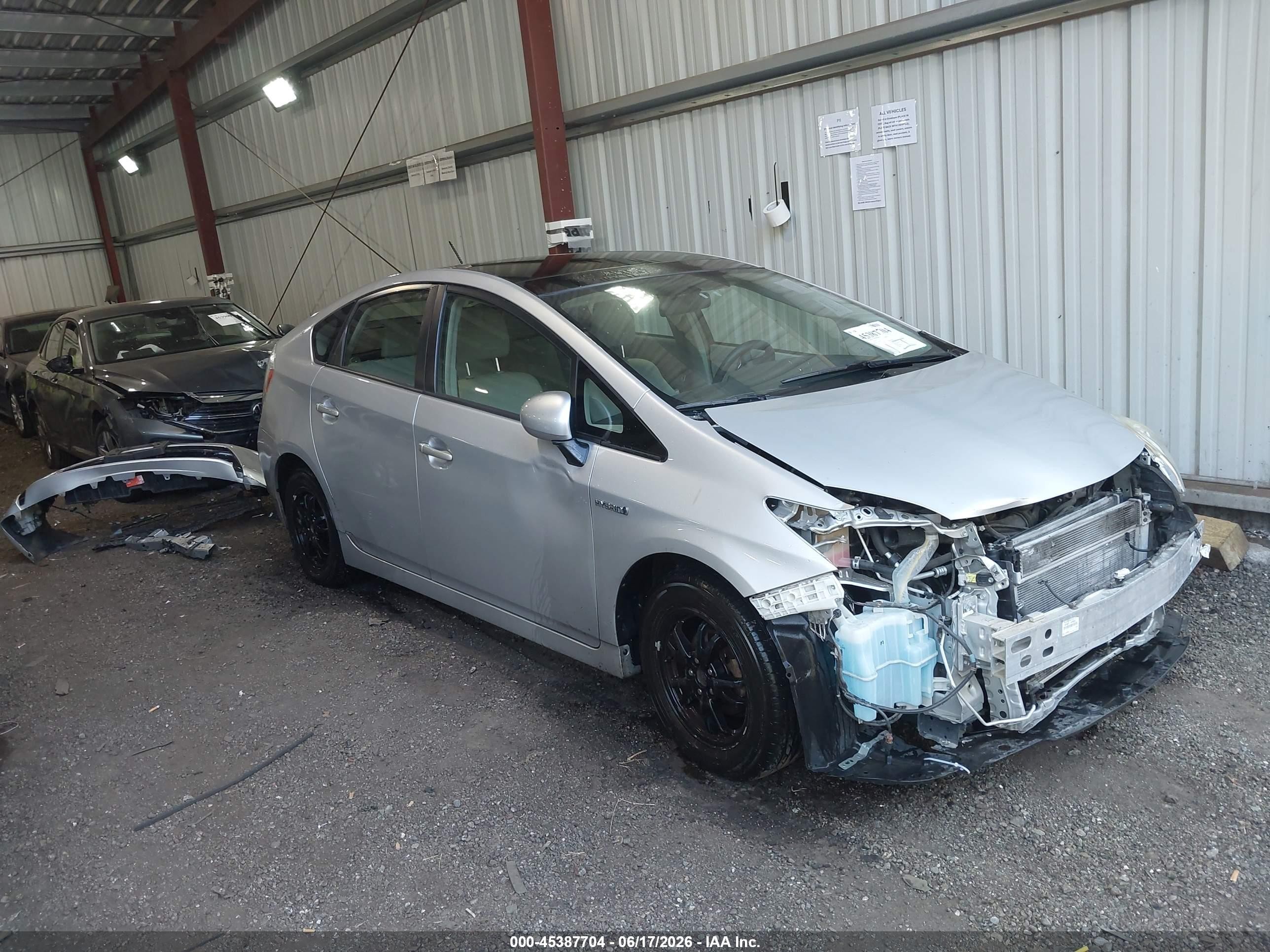 2015 Toyota Prius   Silver vin: JTDKN3DU5F1934358