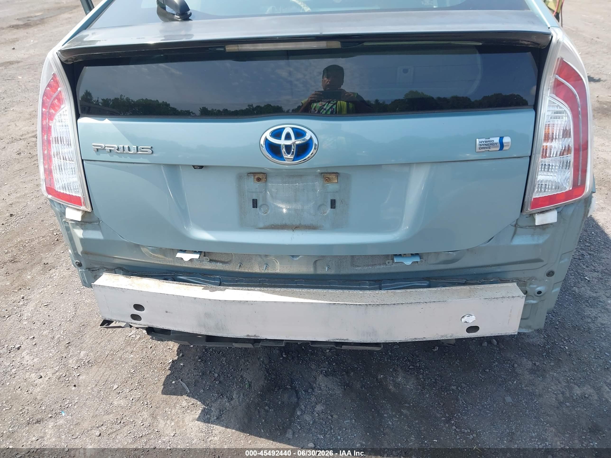 2015 Toyota Prius Two Green vin: JTDKN3DU5F1940127
