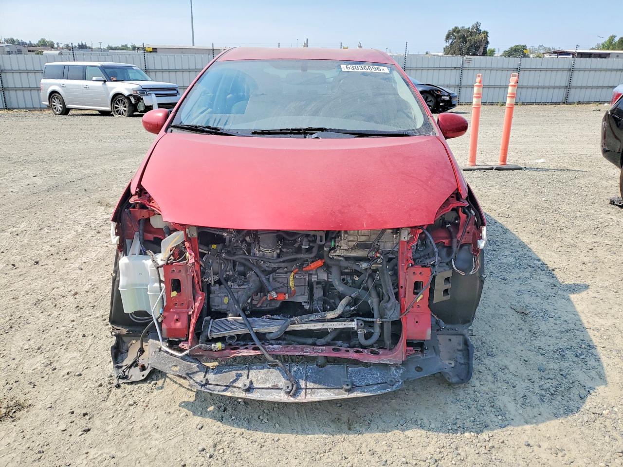 2015 Toyota Prius Four Красный vin: JTDKN3DU5F1945120