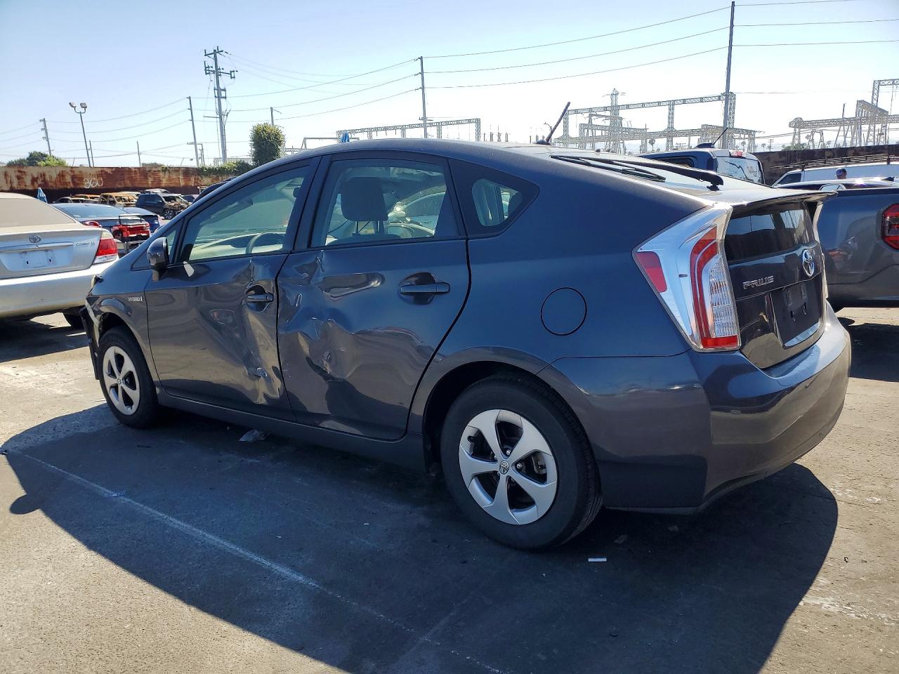 2015 Toyota Prius Two Gray vin: JTDKN3DU5F1951838