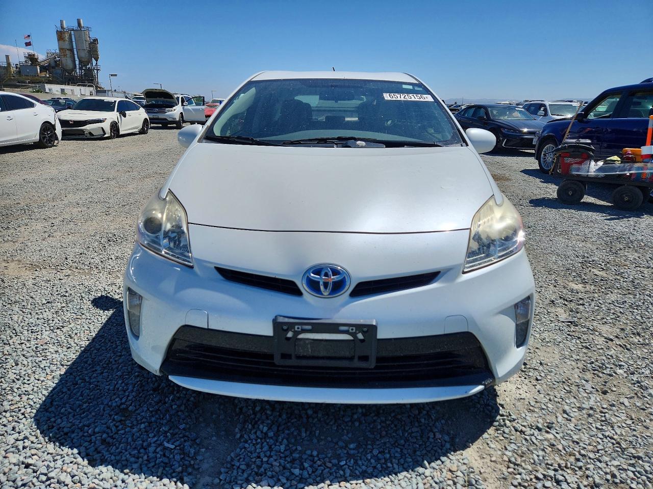2015 Toyota Prius Two White vin: JTDKN3DU5F1979557