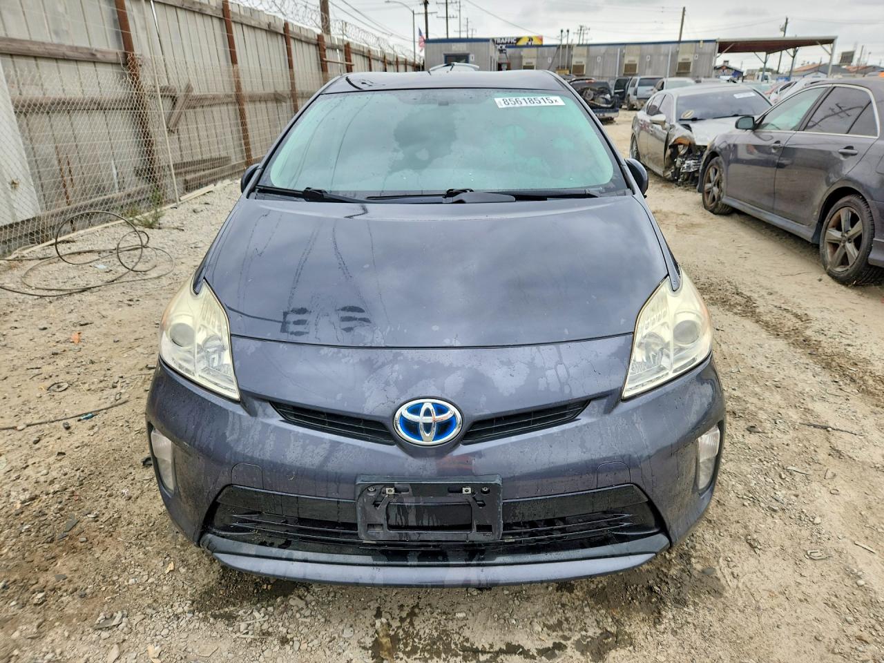 2015 Toyota Prius Three Серый vin: JTDKN3DU5F1981793