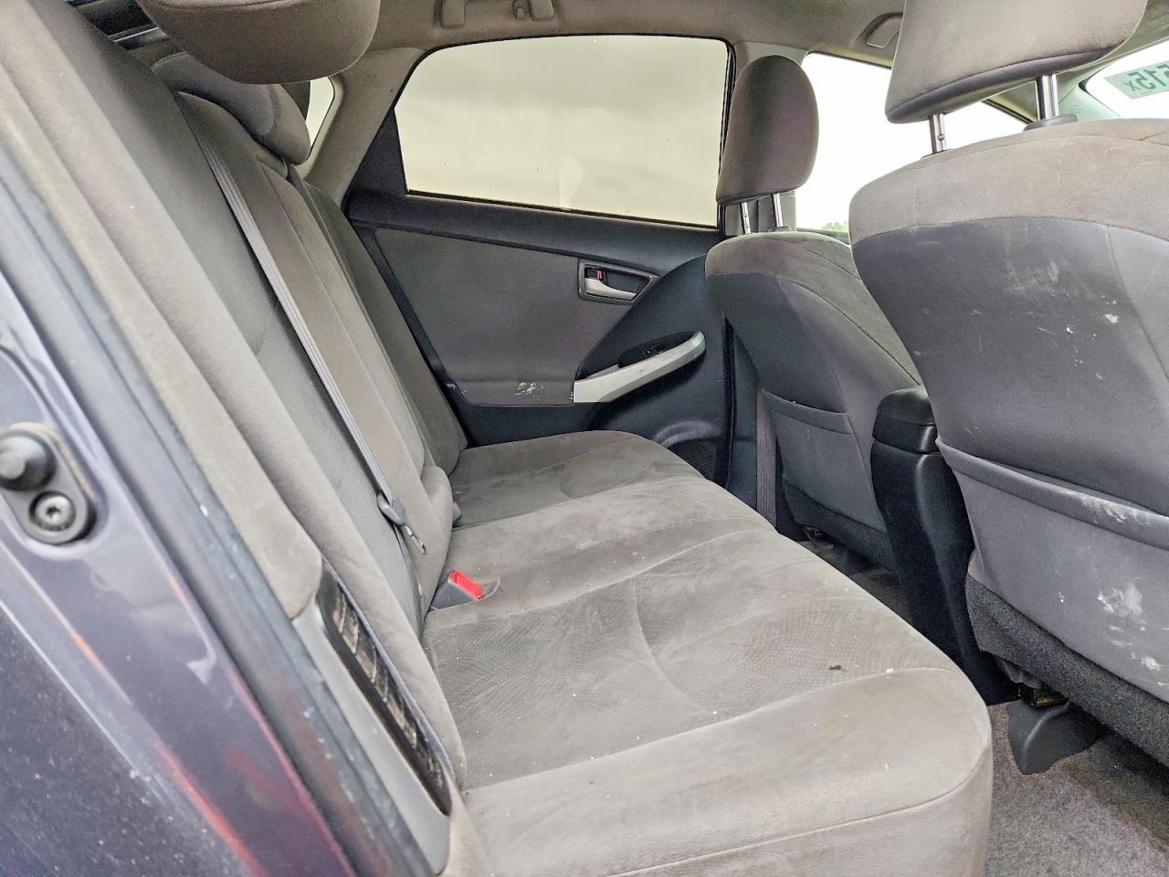 2015 Toyota Prius Three Серый vin: JTDKN3DU5F1981793