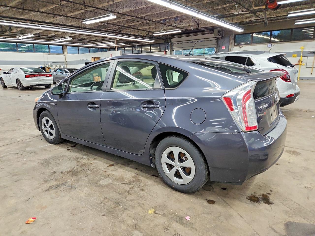 2015 Toyota Prius Two Gray vin: JTDKN3DU5F1997671