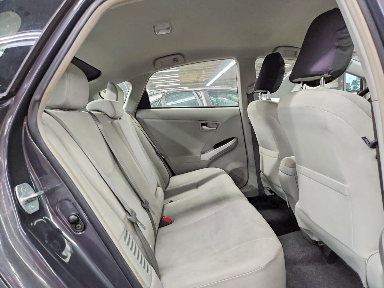 2015 Toyota Prius Two Gray vin: JTDKN3DU5F1997671