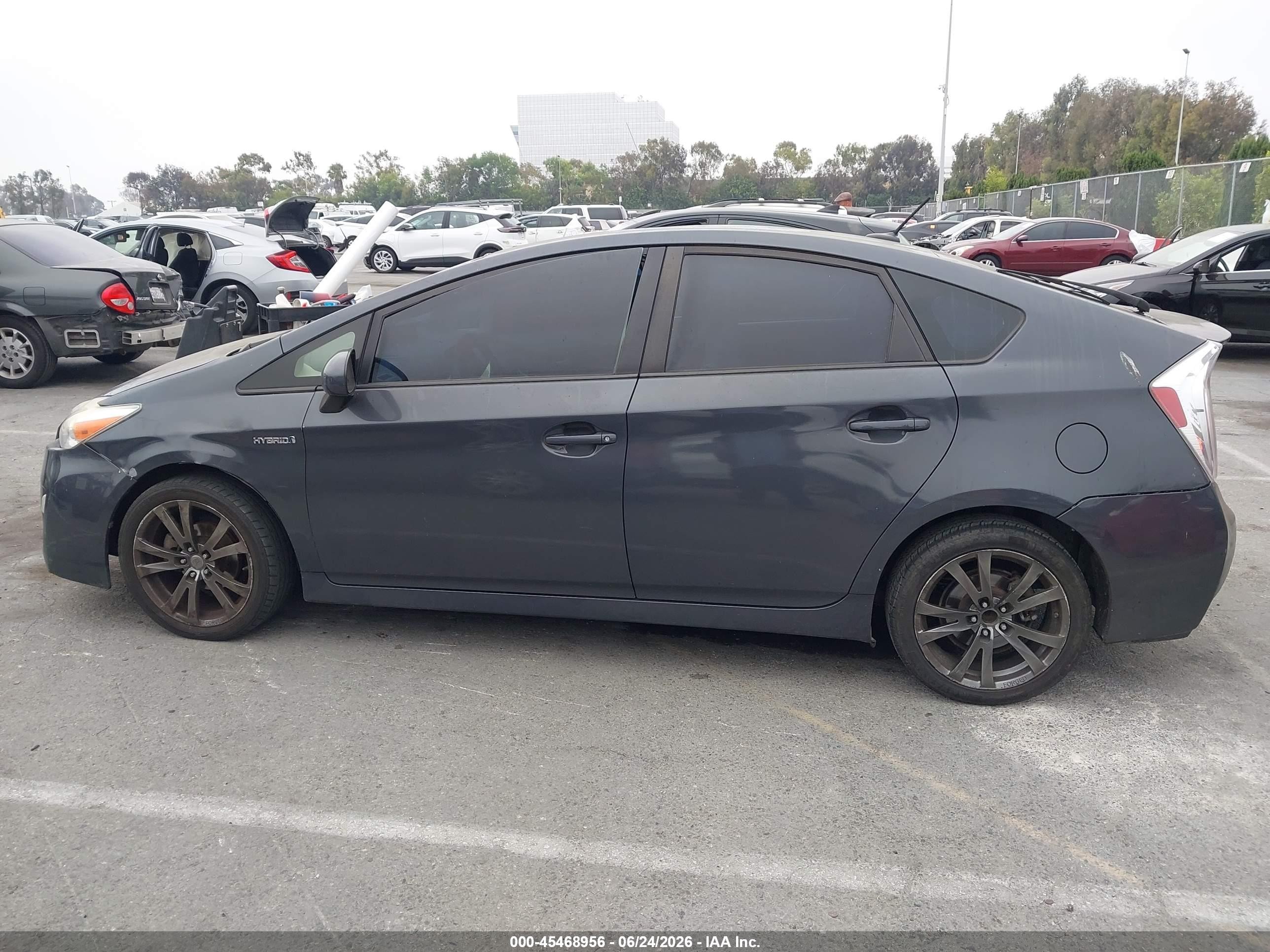 2010 Toyota Prius Iii Gray vin: JTDKN3DU6A0033191
