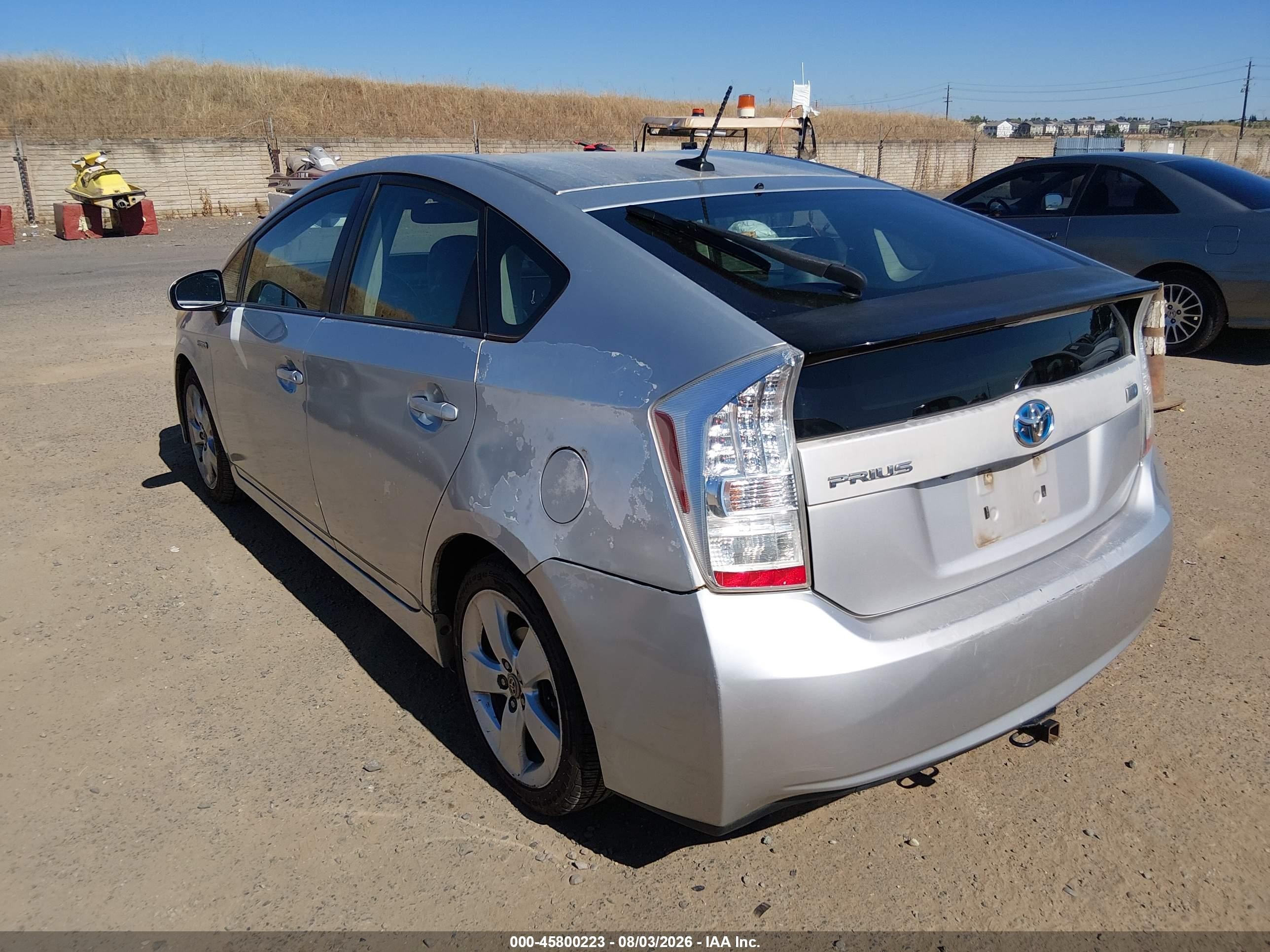 2010 Toyota Prius V Silver vin: JTDKN3DU6A0042358