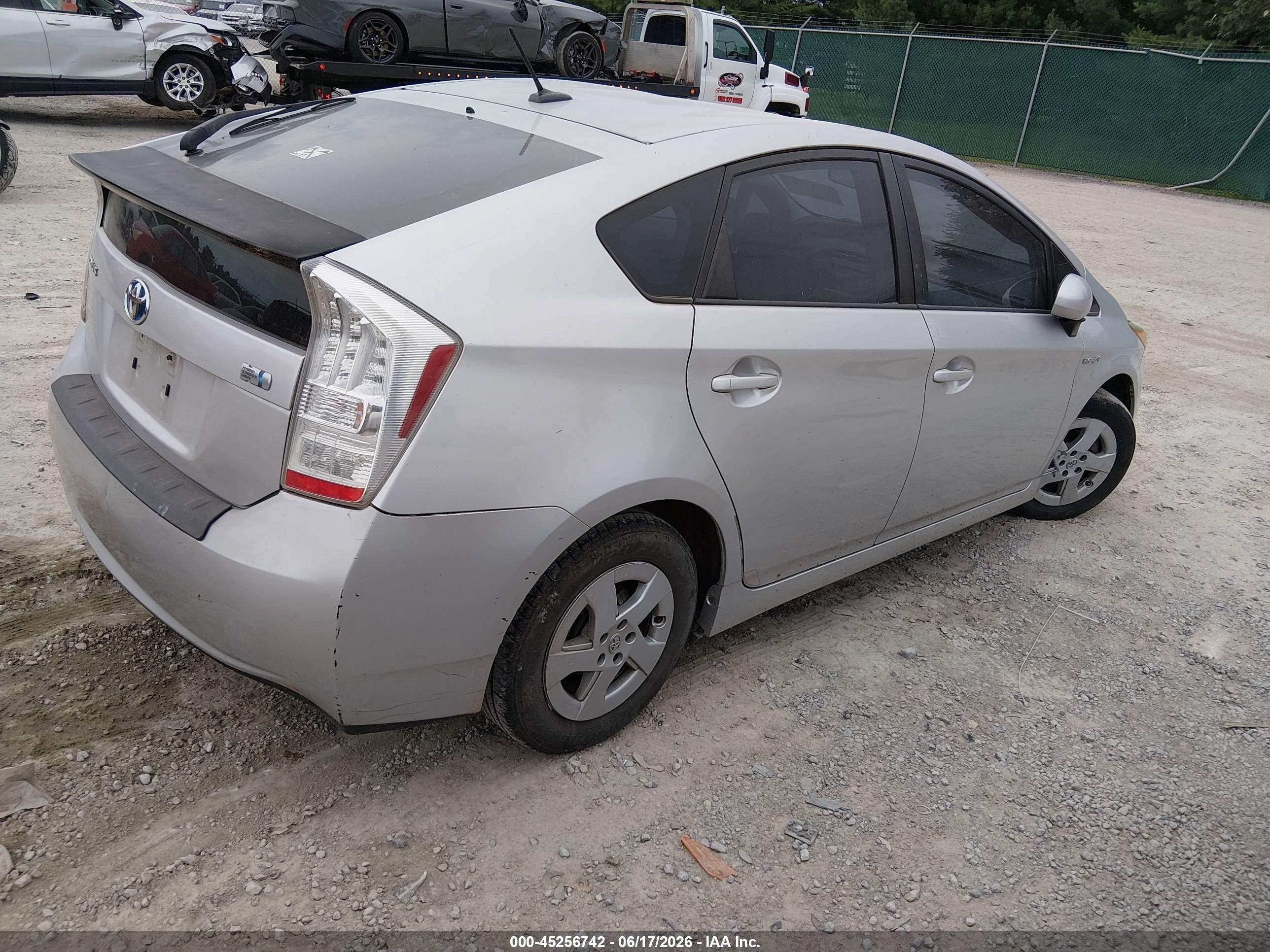 2010 Toyota Prius Ii Silver vin: JTDKN3DU6A0062822