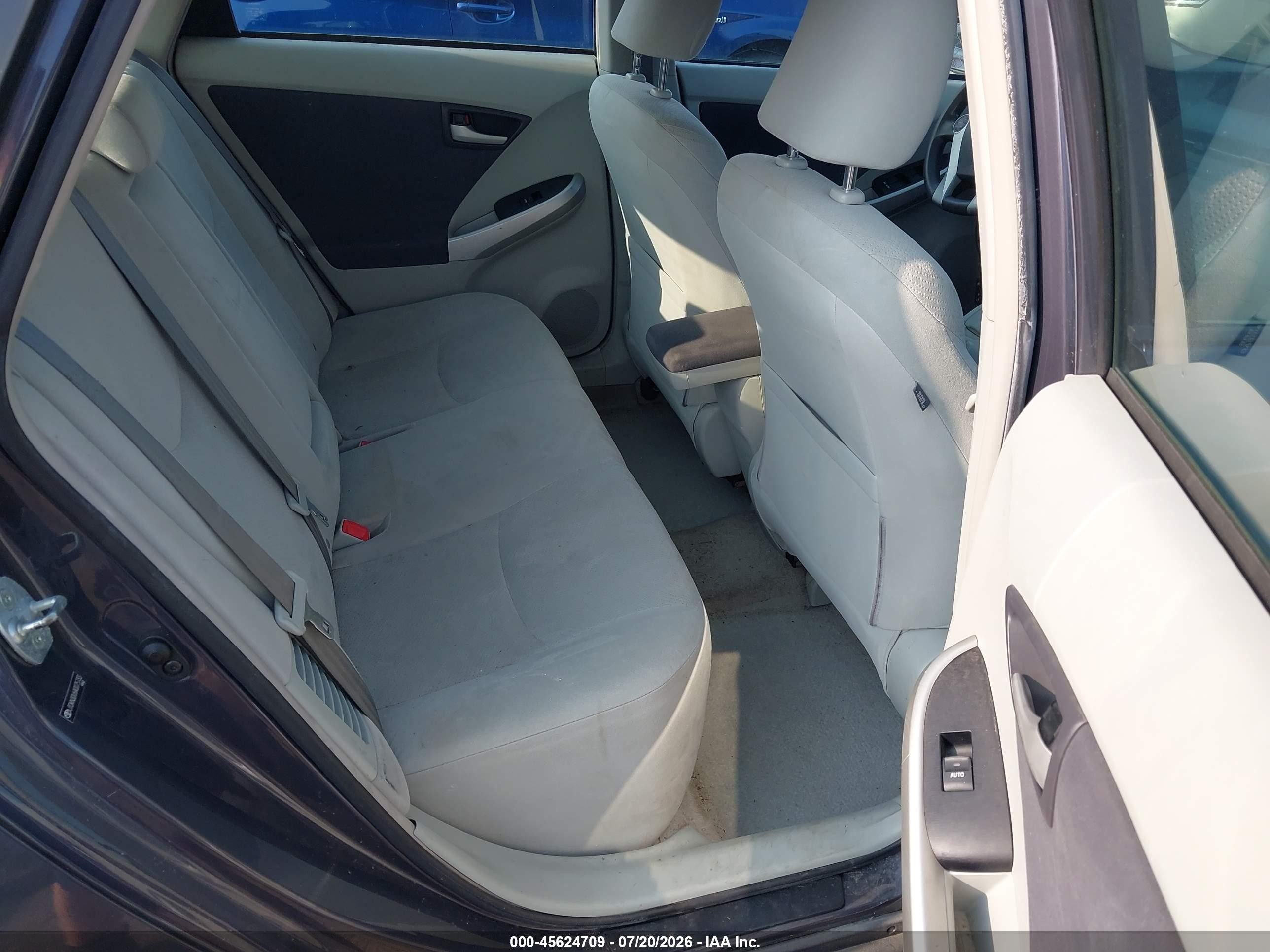 2010 Toyota Prius Ii Серый vin: JTDKN3DU6A0075733