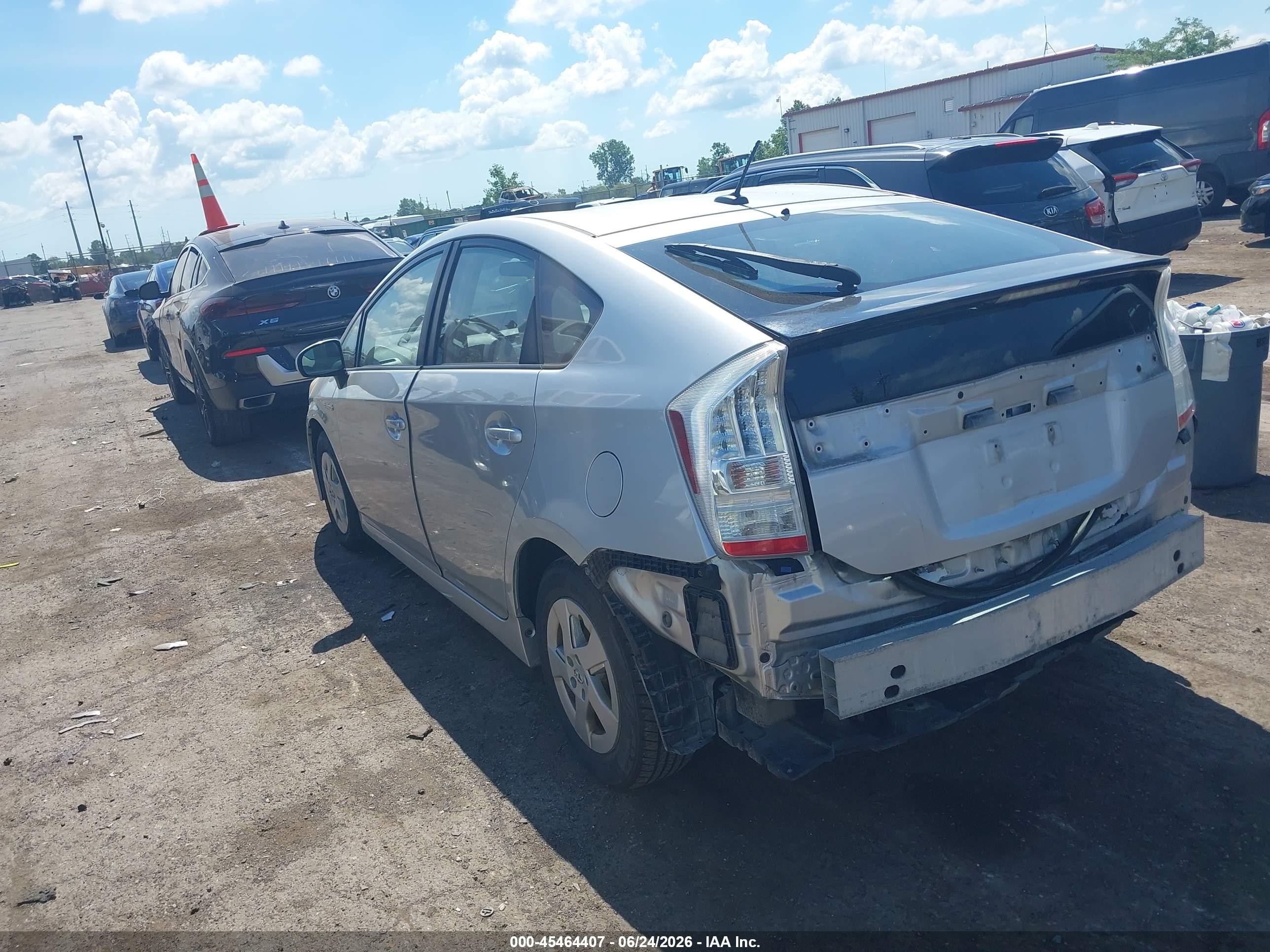 2010 Toyota Prius Iii Silver vin: JTDKN3DU6A0095495