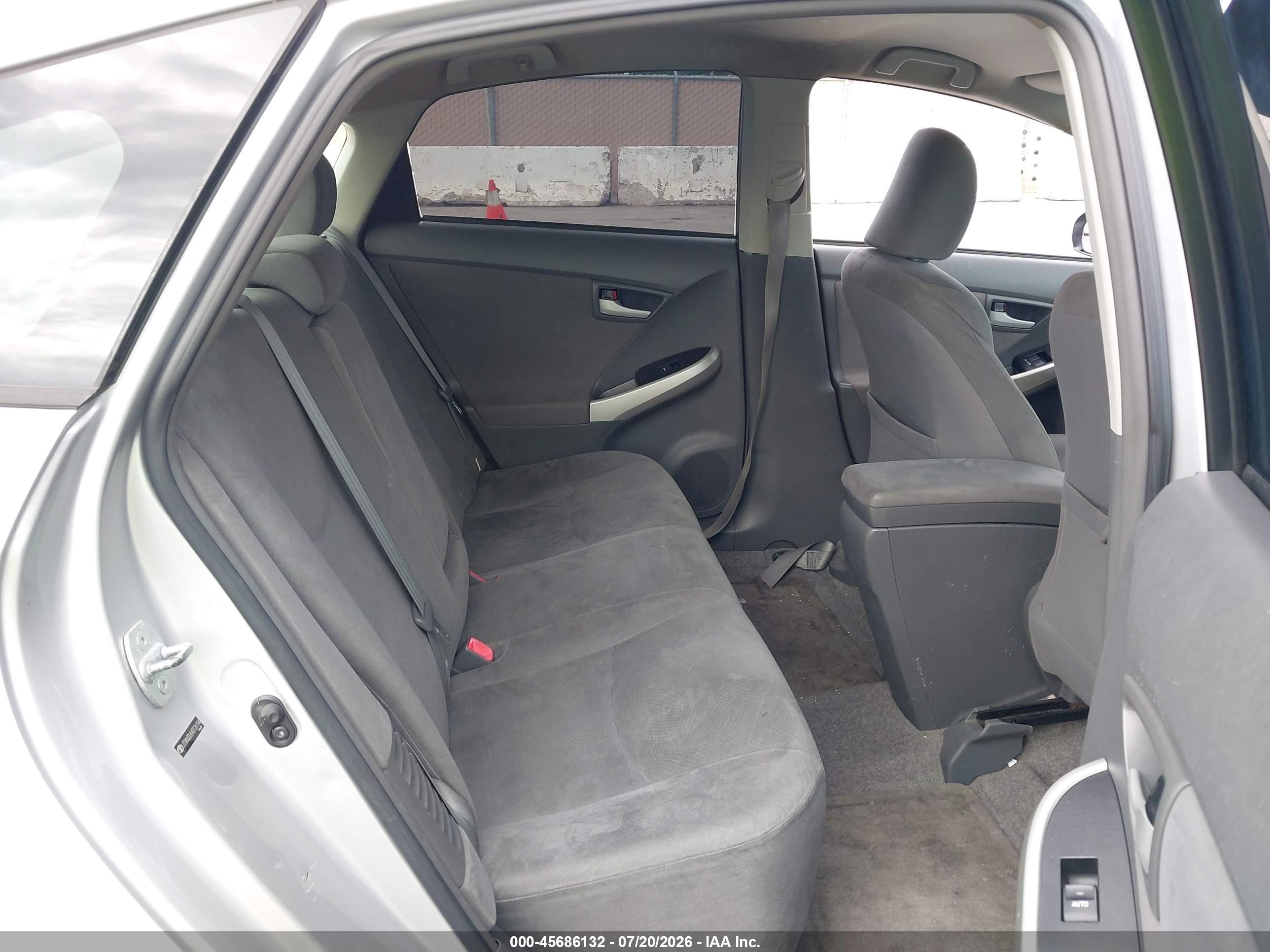 2010 Toyota Prius Ii Silver vin: JTDKN3DU6A0126194