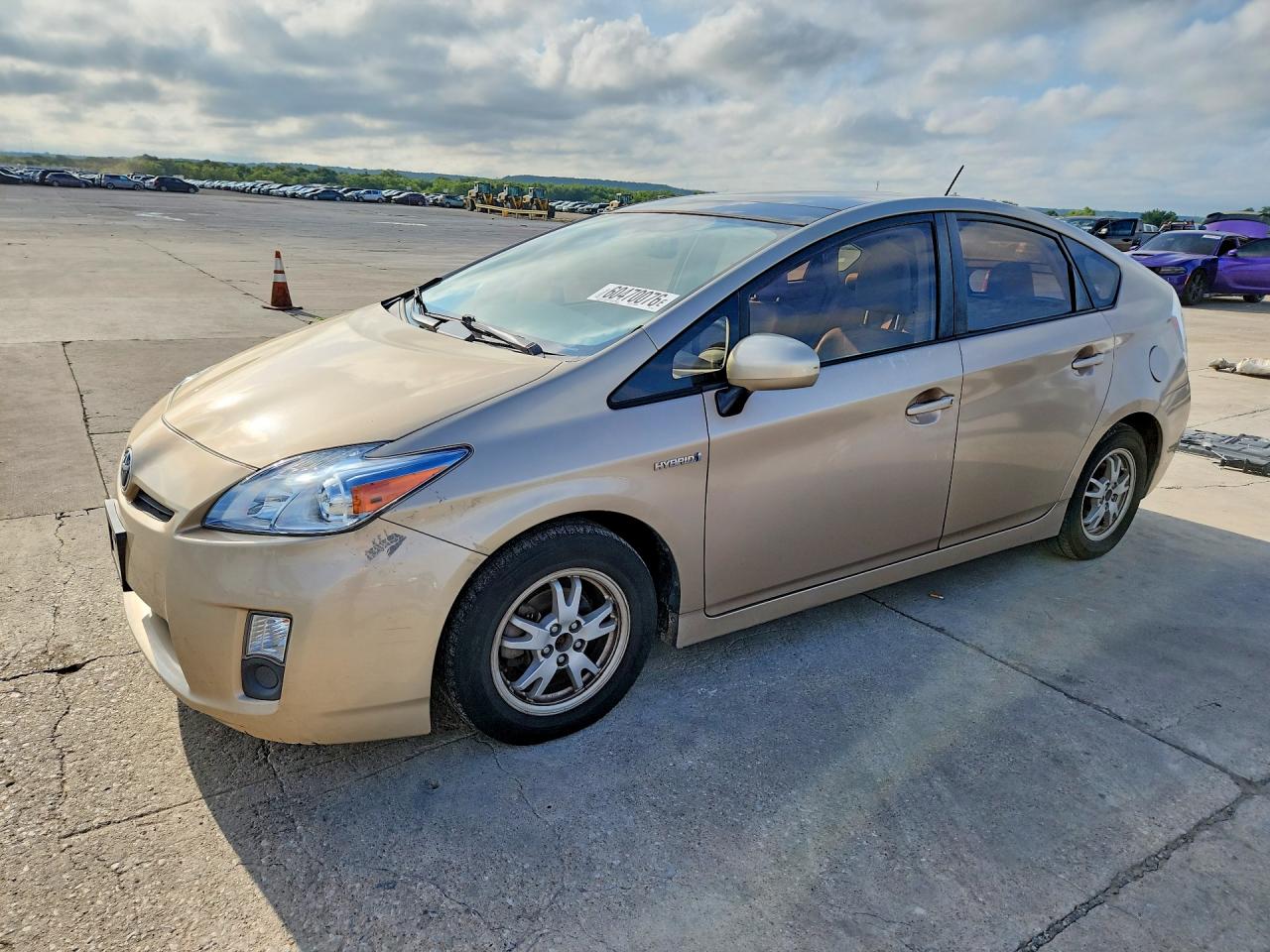 2010 Toyota Prius Iv Gold vin: JTDKN3DU6A0140211