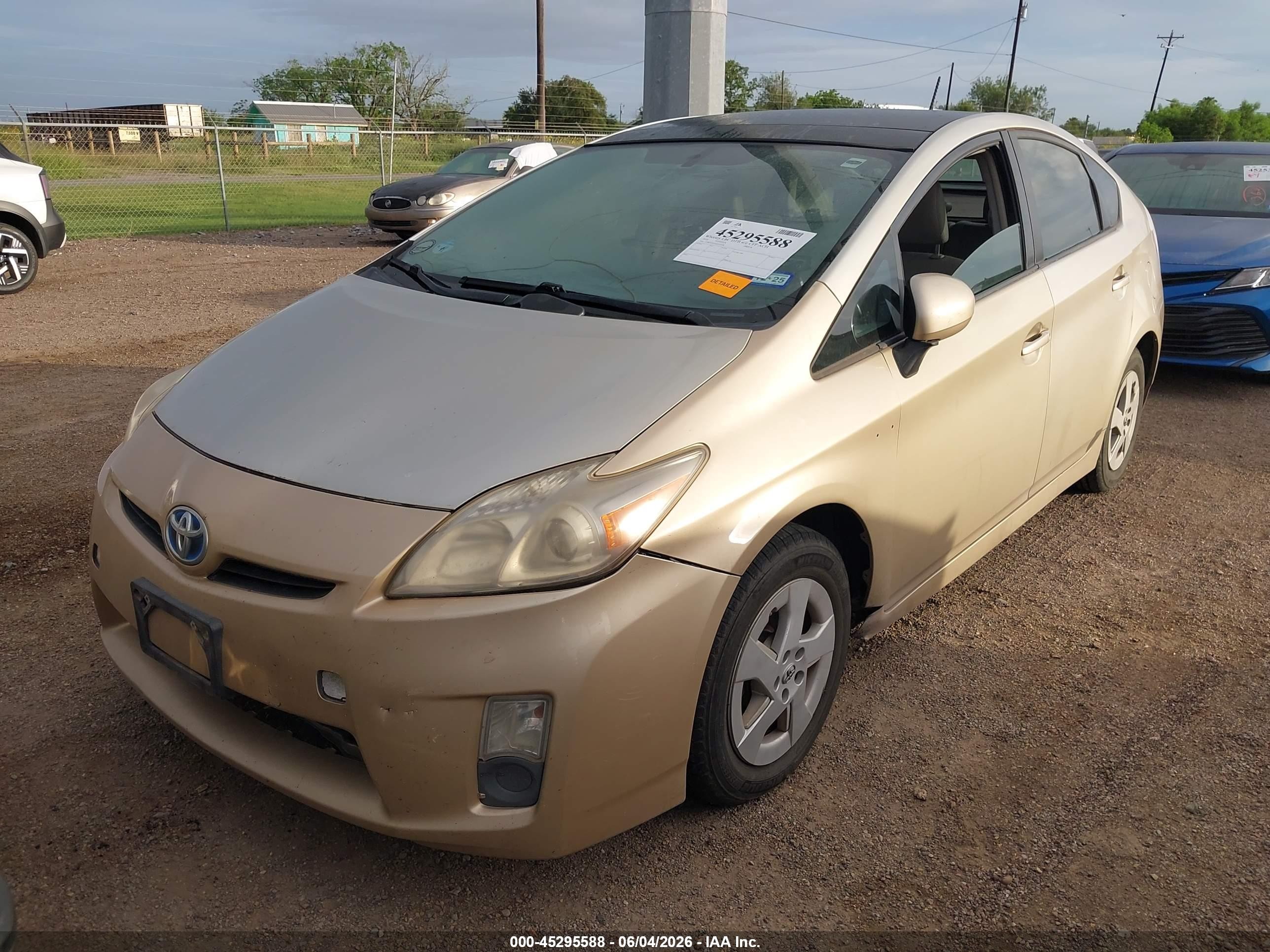 2010 Toyota Prius Iv Gold vin: JTDKN3DU6A0159518