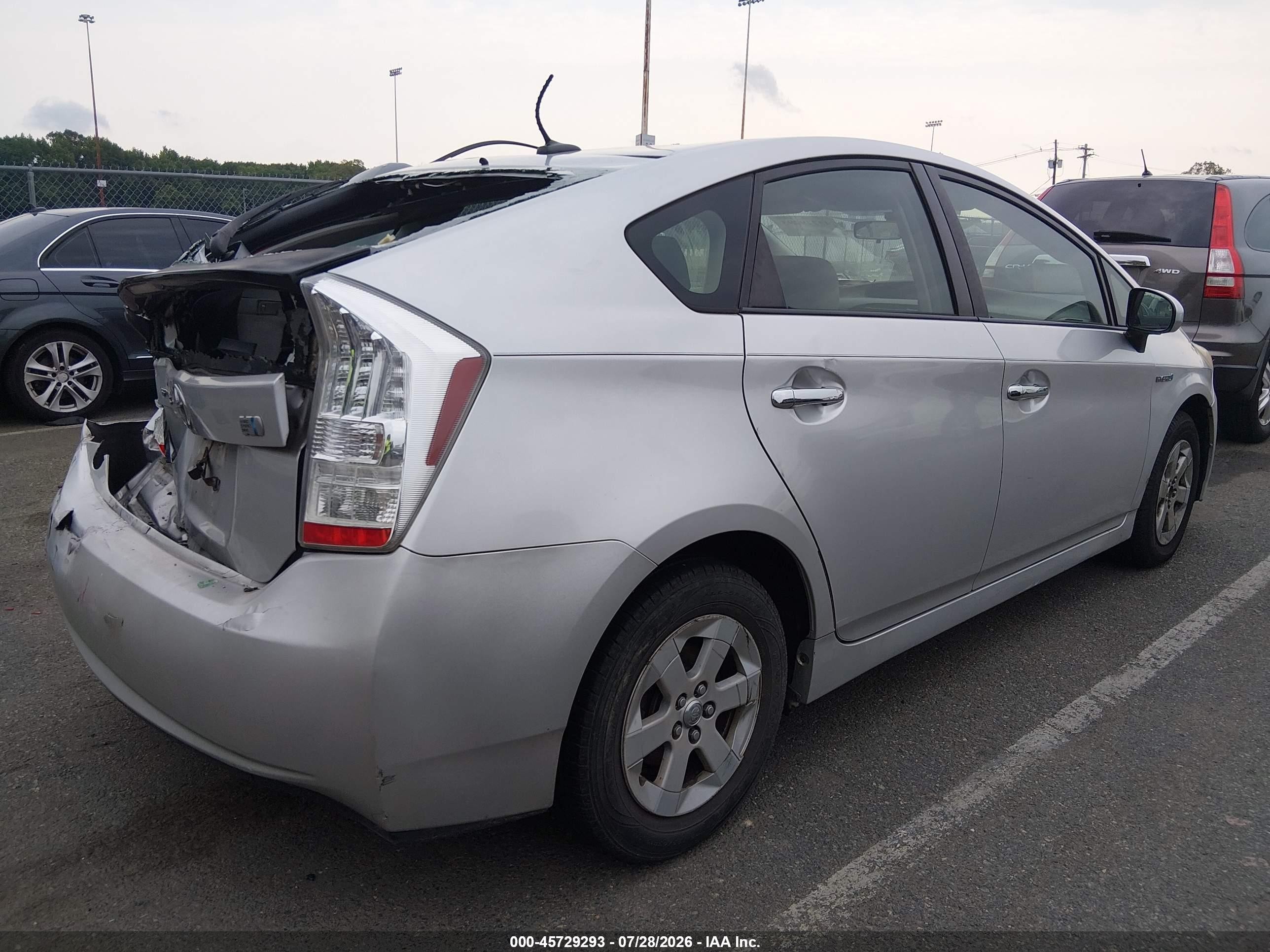 2010 Toyota Prius   Silver vin: JTDKN3DU6A0165884