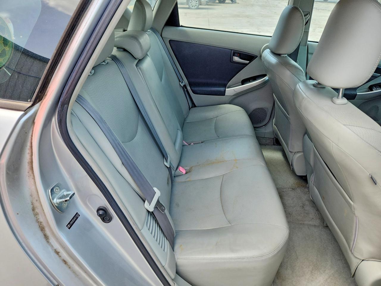 2010 Toyota Prius Iv Silver vin: JTDKN3DU6A0174231