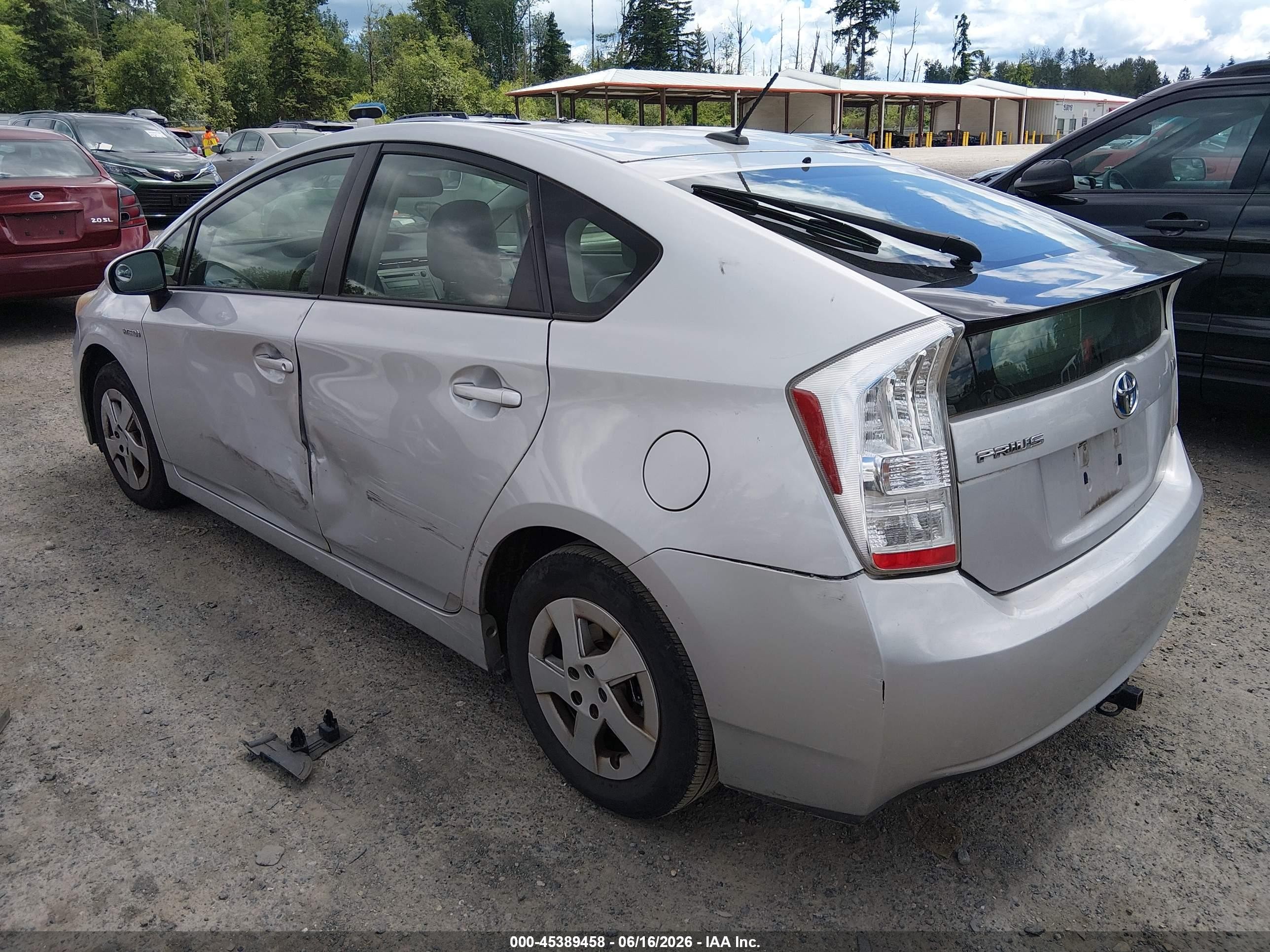 2010 Toyota Prius Iv Серебряный vin: JTDKN3DU6A0211813