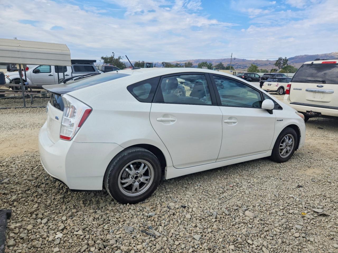 2010 Toyota Prius Iii White vin: JTDKN3DU6A0223217
