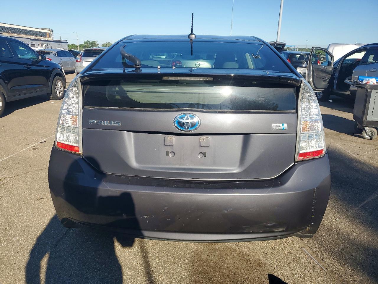 2011 Toyota Prius Two Gray vin: JTDKN3DU6B0248183