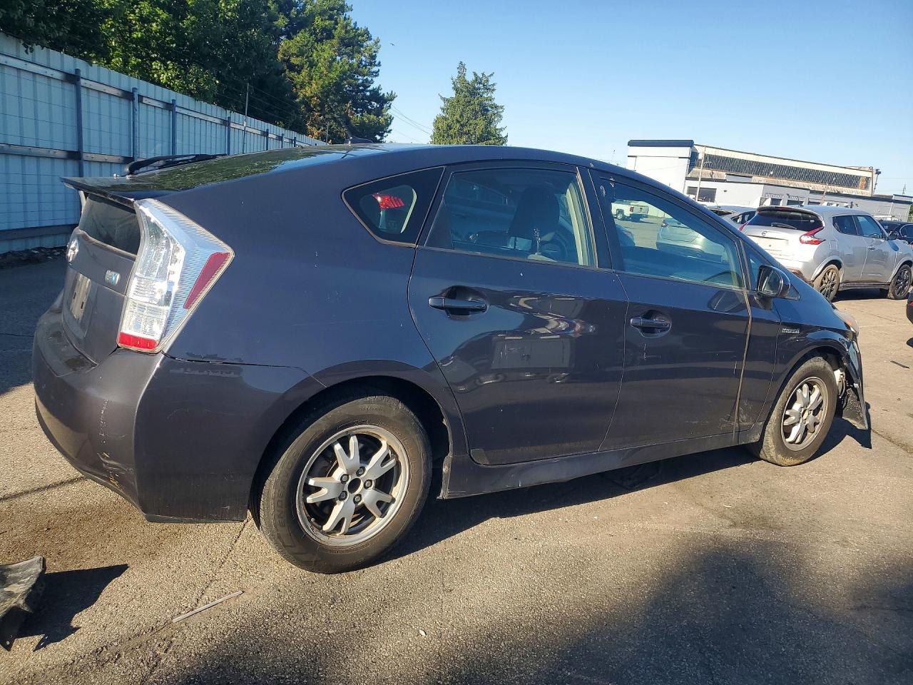 2011 Toyota Prius Two Gray vin: JTDKN3DU6B0248183