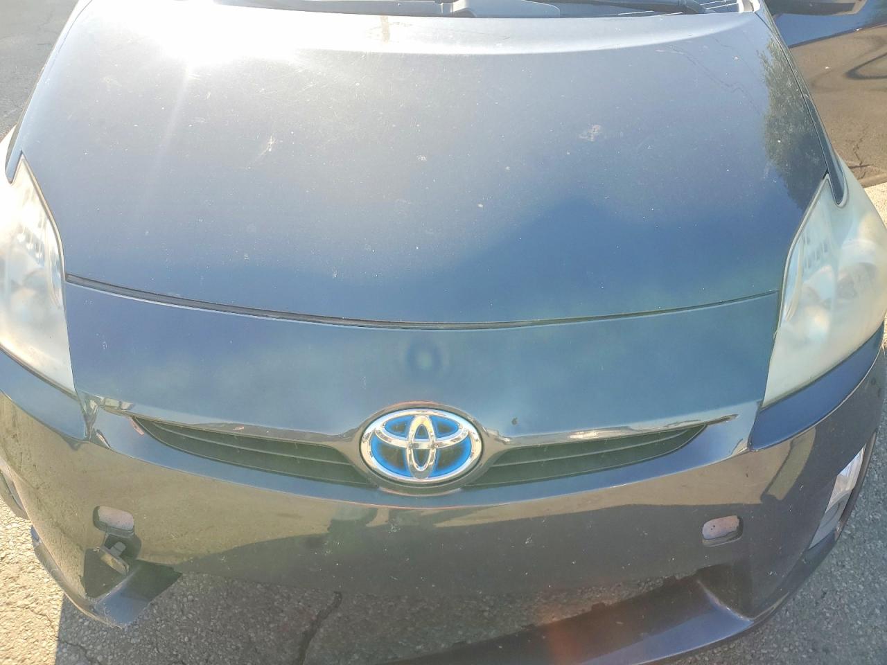 2011 Toyota Prius Two Gray vin: JTDKN3DU6B0248183