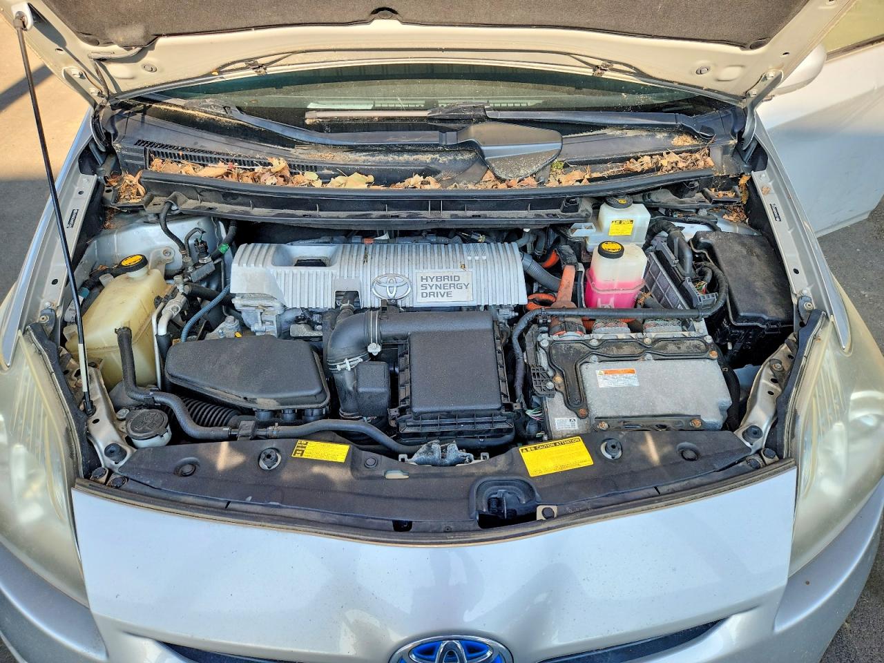 2011 Toyota Prius Three Silver vin: JTDKN3DU6B0253142