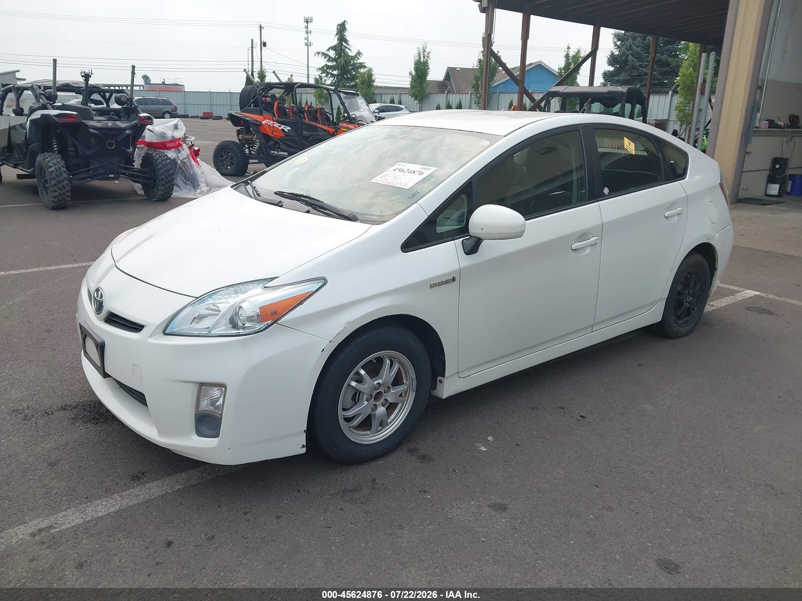 2011 Toyota Prius Two White vin: JTDKN3DU6B0257465