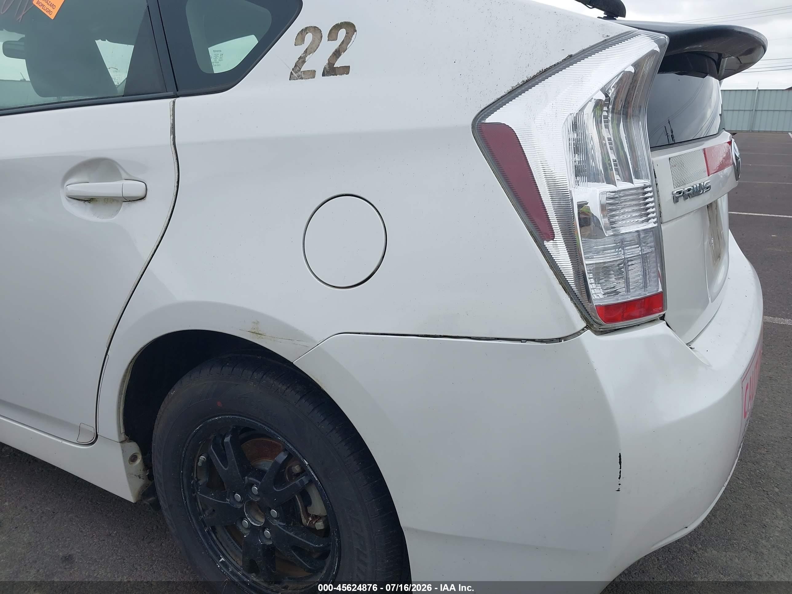 2011 Toyota Prius Two White vin: JTDKN3DU6B0257465