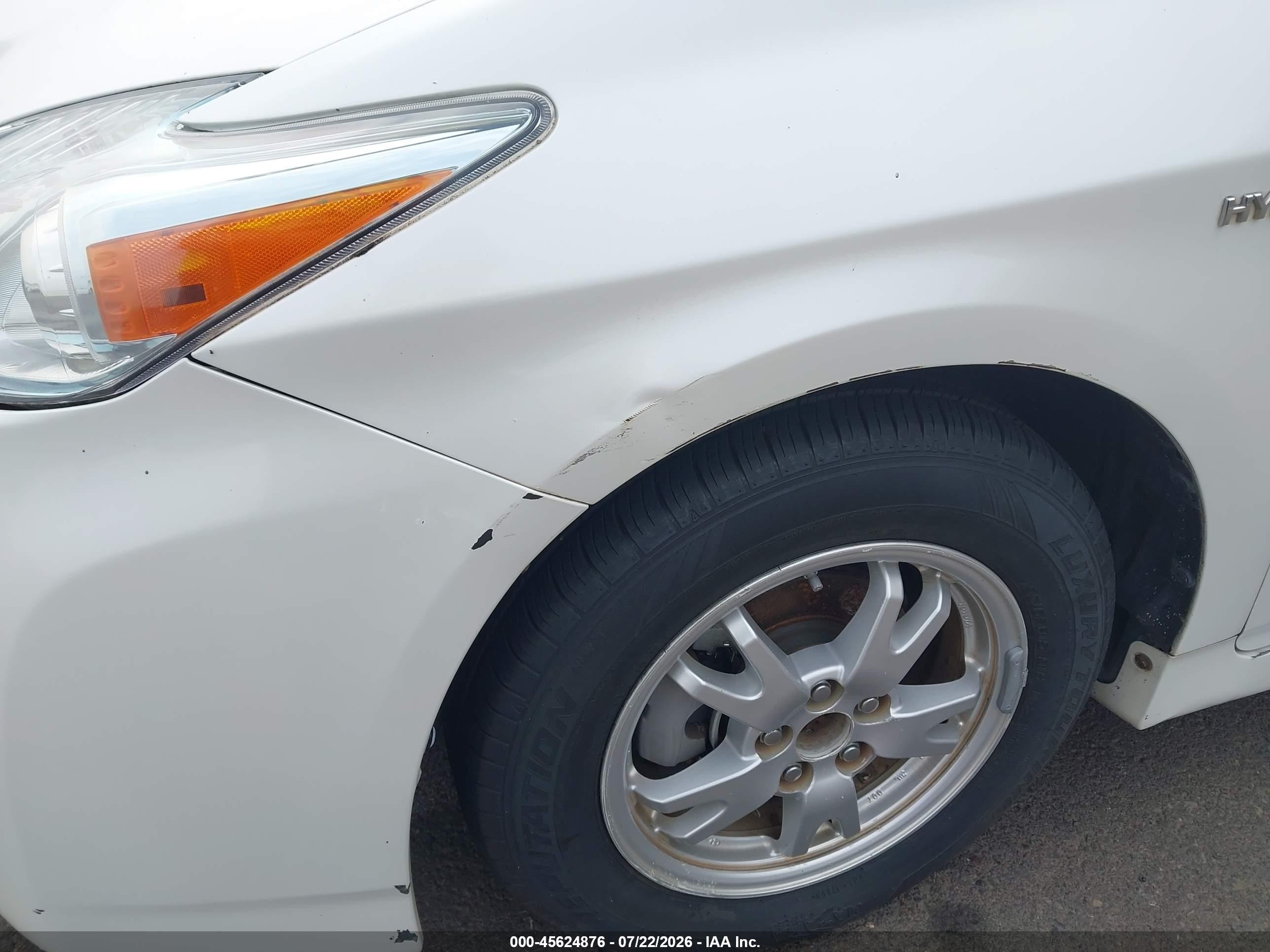 2011 Toyota Prius Two White vin: JTDKN3DU6B0257465