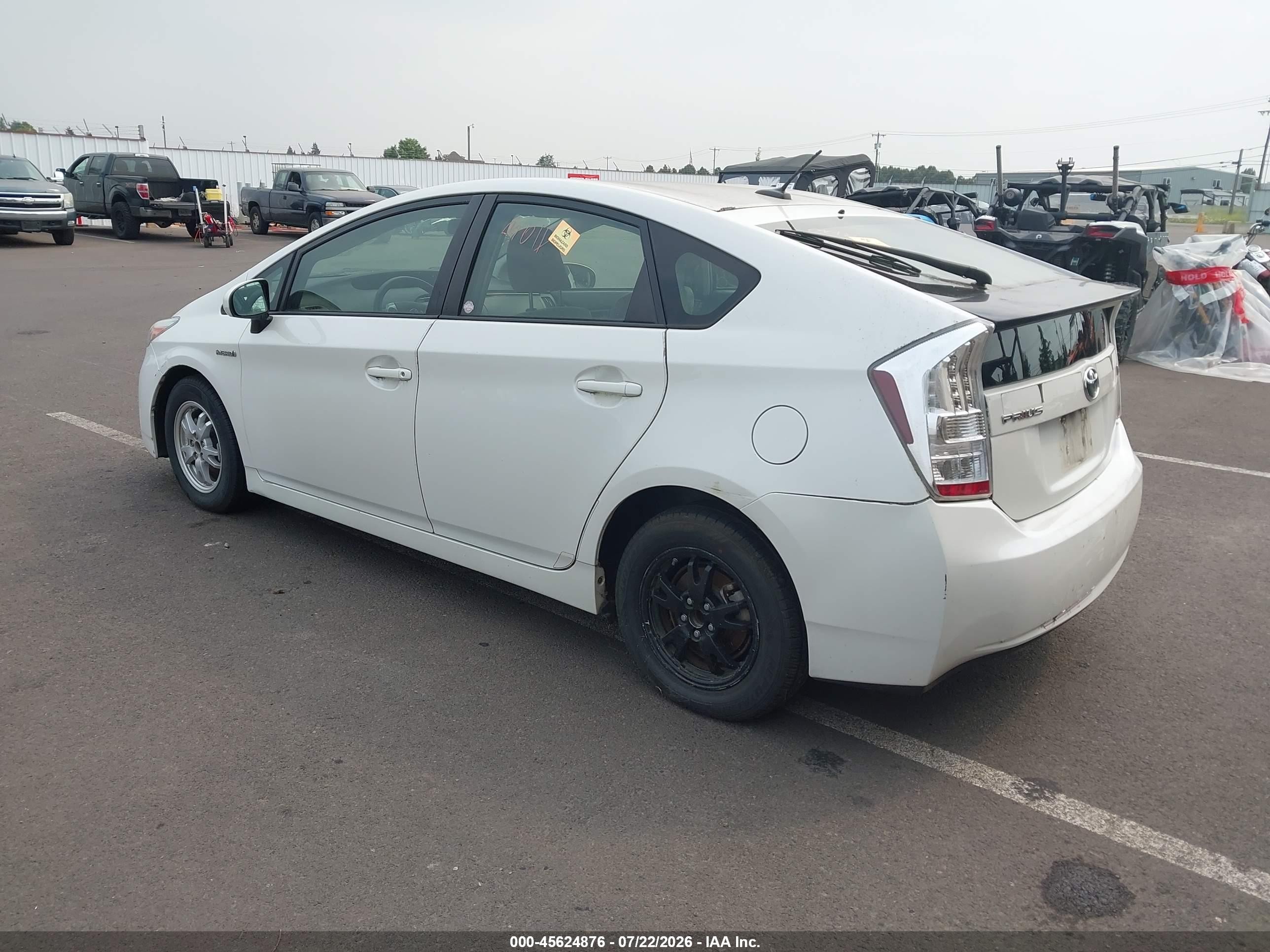 2011 Toyota Prius Two White vin: JTDKN3DU6B0257465