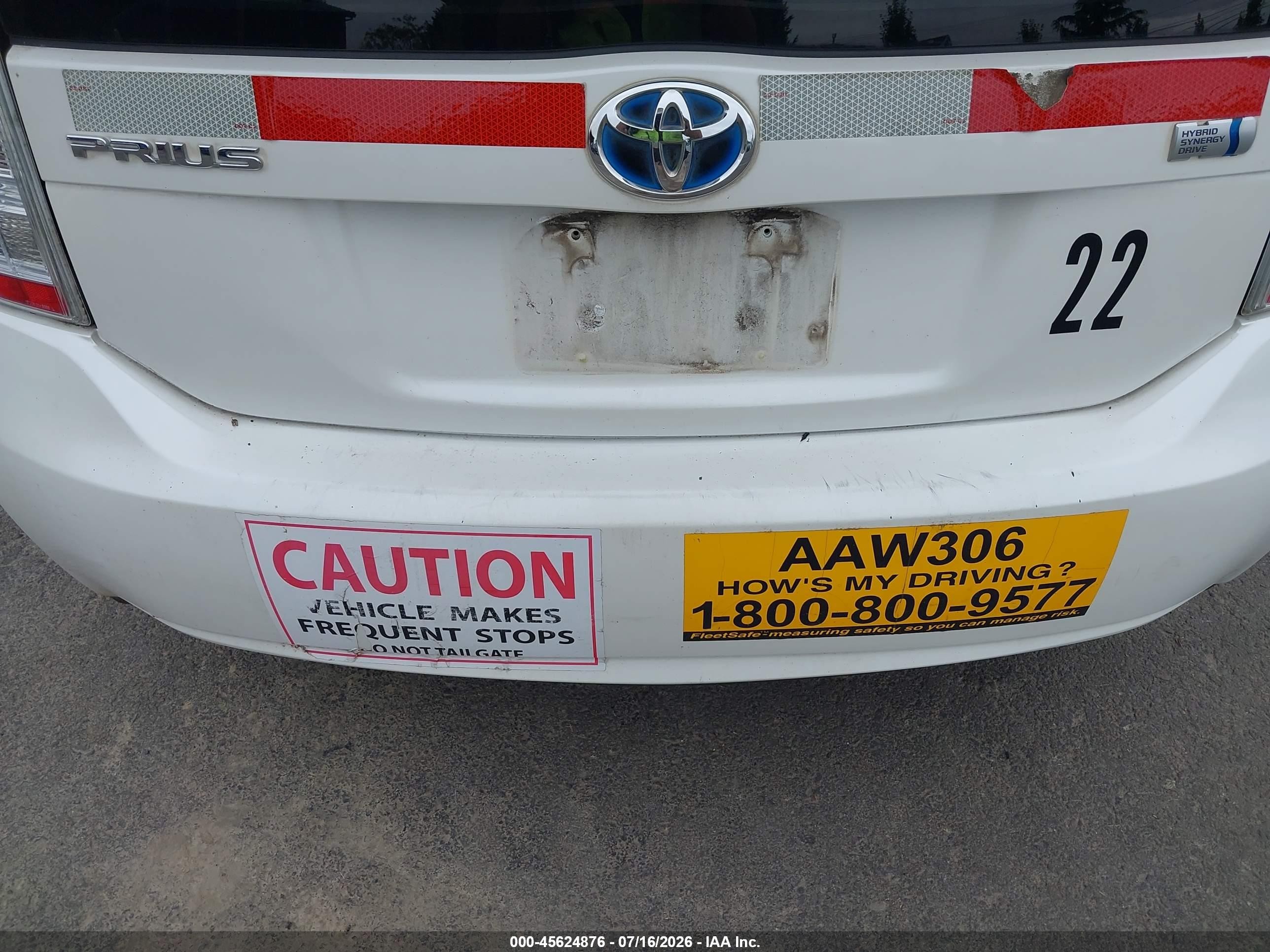 2011 Toyota Prius Two White vin: JTDKN3DU6B0257465