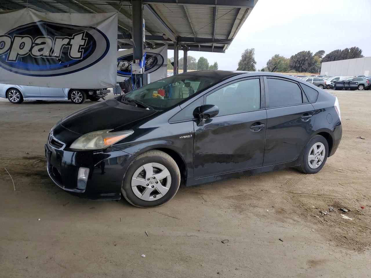 2011 Toyota Prius Two Черный vin: JTDKN3DU6B0262911