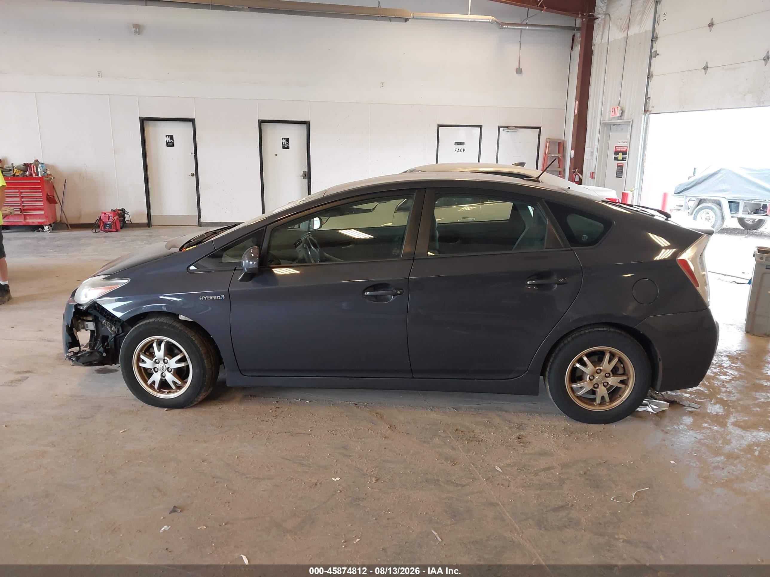 2011 Toyota Prius Two Gray vin: JTDKN3DU6B0283483