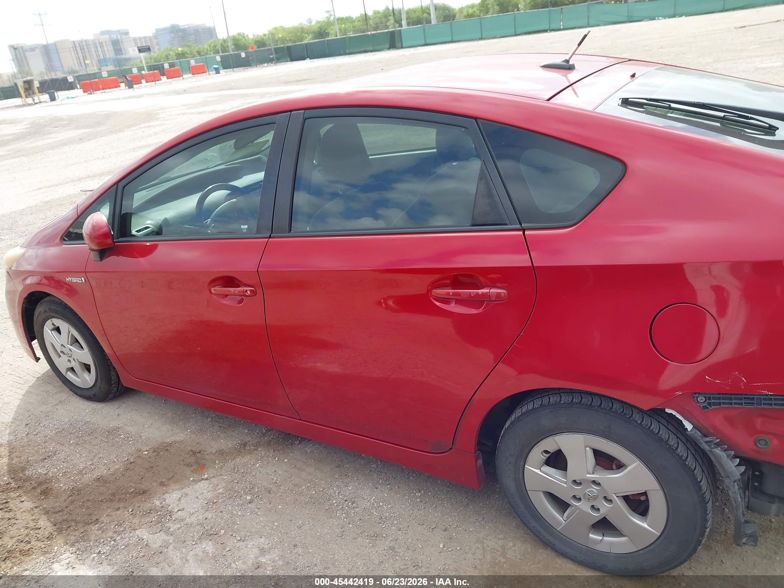 2011 Toyota Prius Three Red vin: JTDKN3DU6B0297948