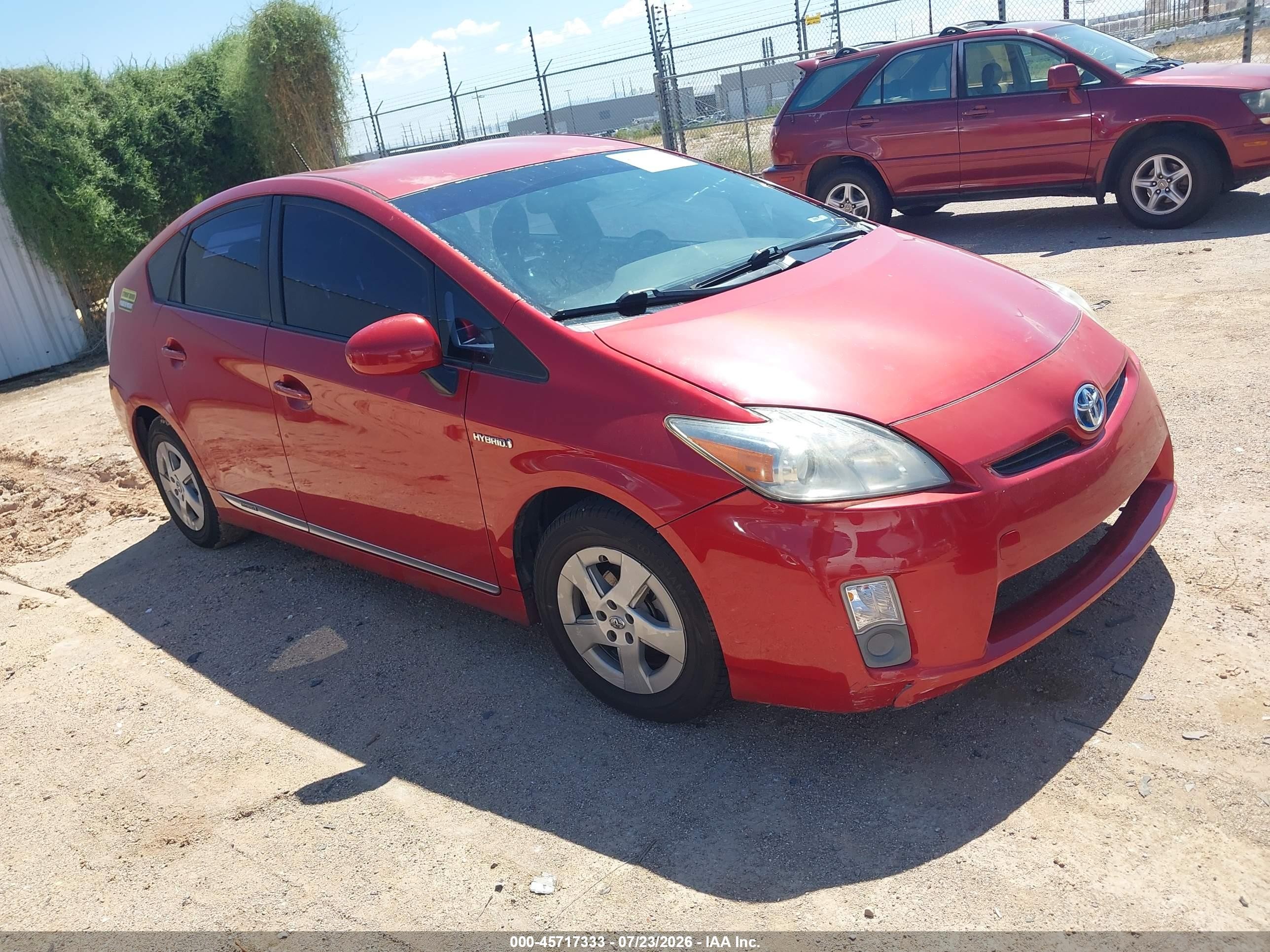 2011 Toyota Prius Four Красный vin: JTDKN3DU6B0307040