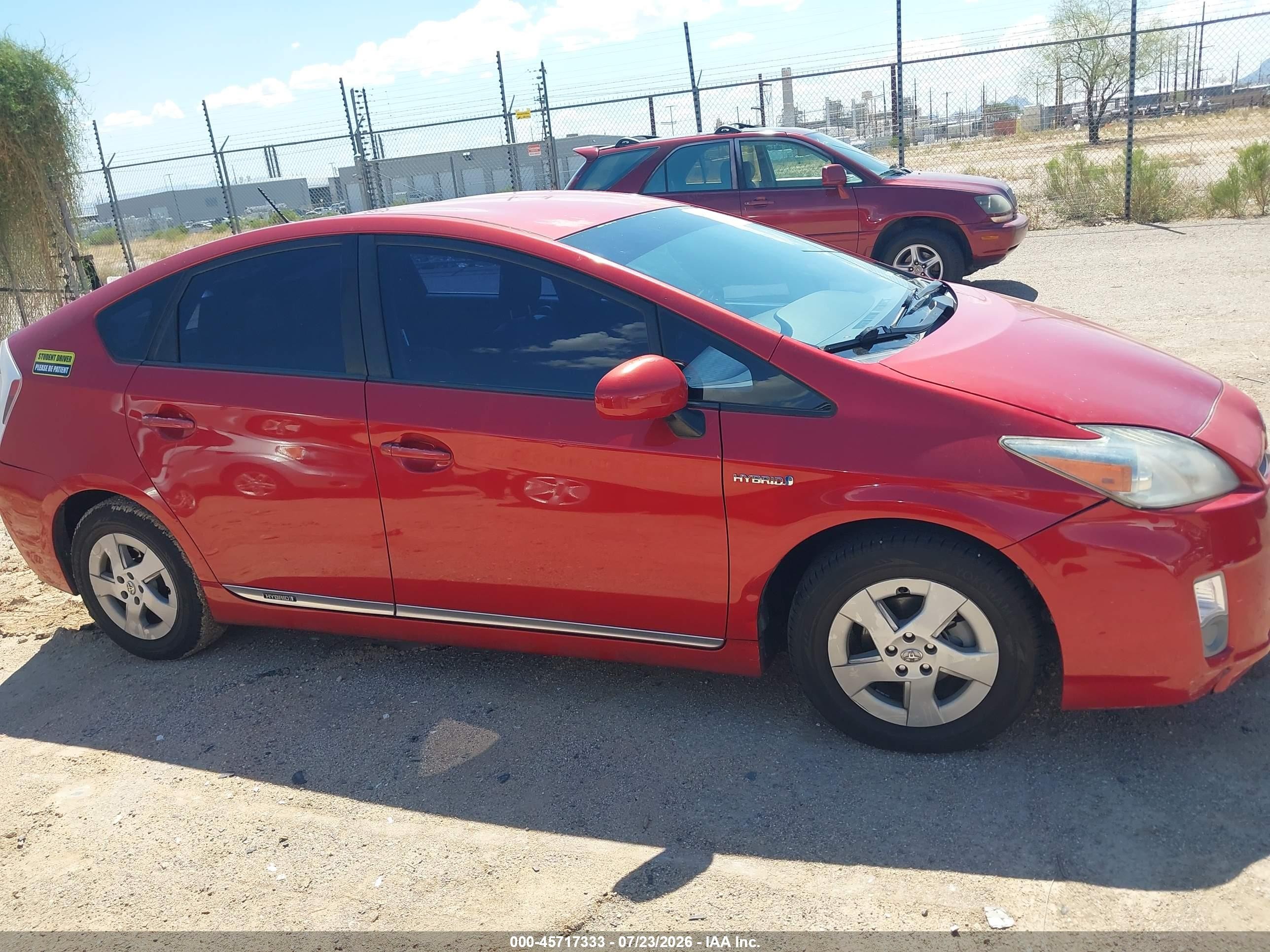 2011 Toyota Prius Four Red vin: JTDKN3DU6B0307040